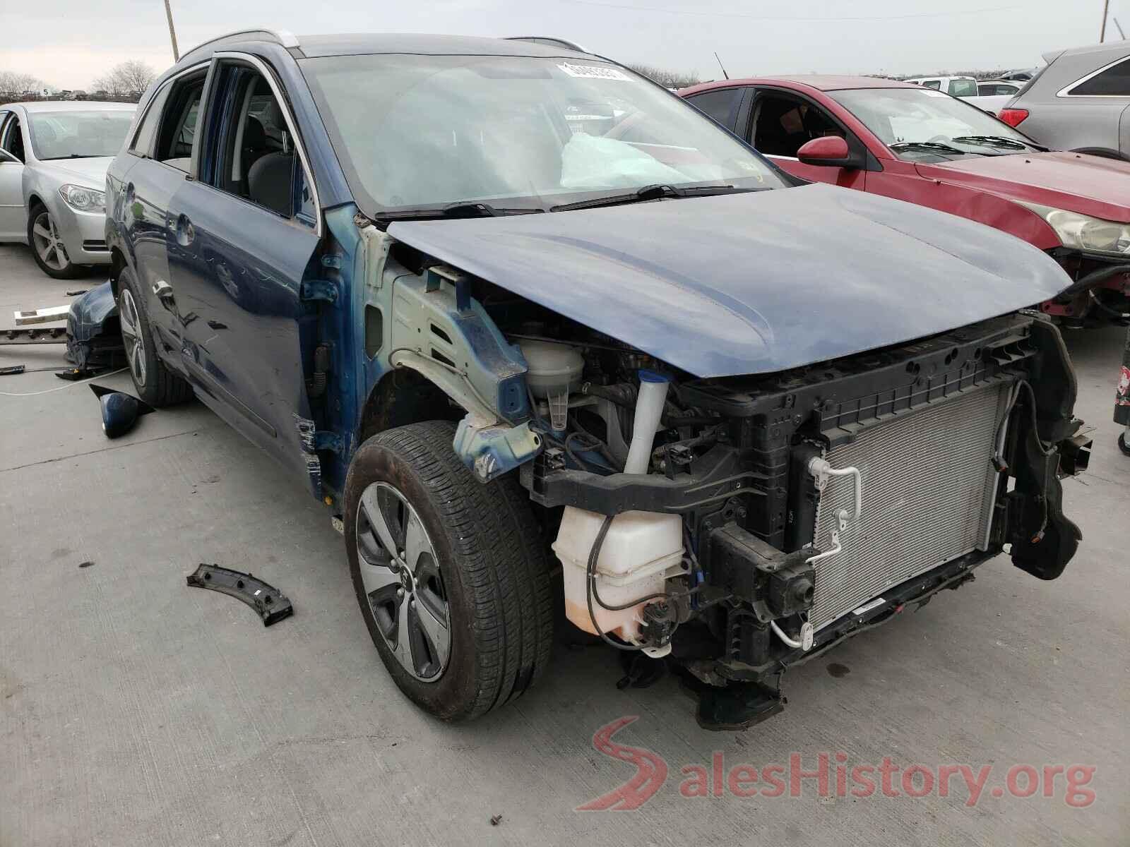 KNDCB3LC8H5067555 2017 KIA NIRO