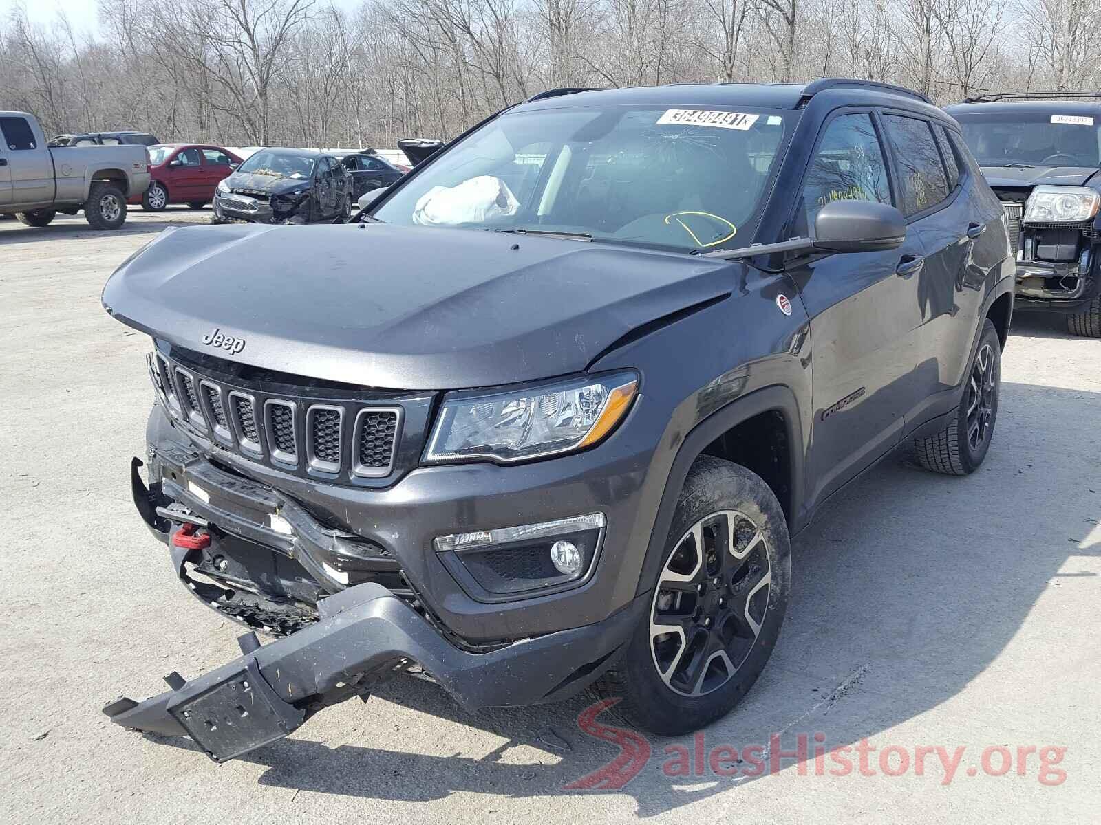 3C4NJDDB9KT728573 2019 JEEP COMPASS