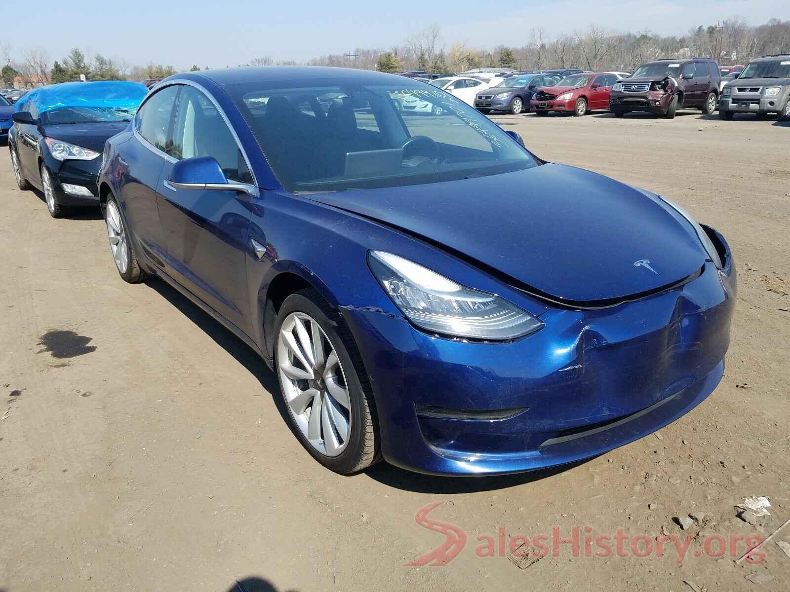 5YJ3E1EA2JF032943 2018 TESLA MODEL 3