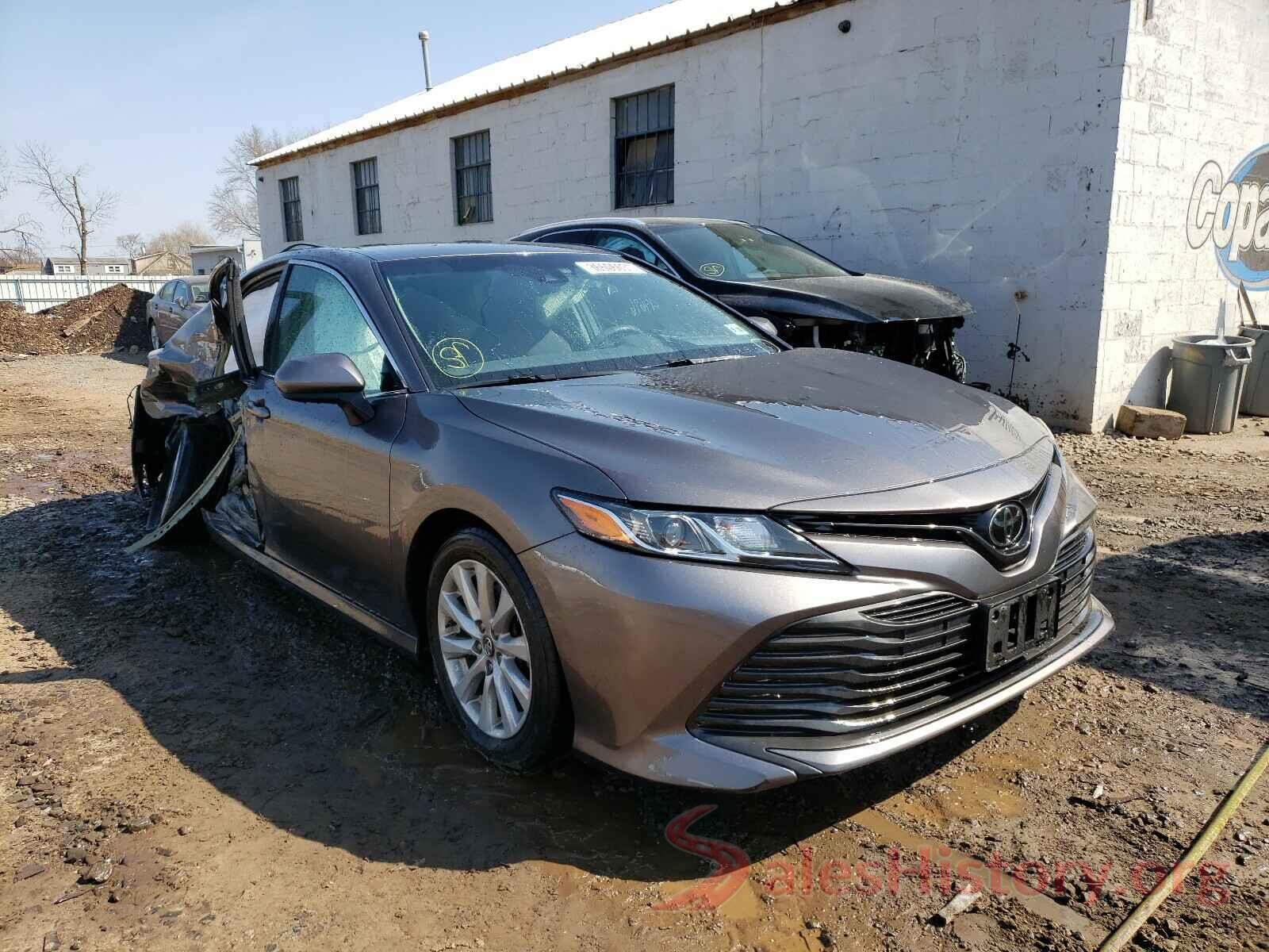 4T1B11HK0JU503275 2018 TOYOTA CAMRY