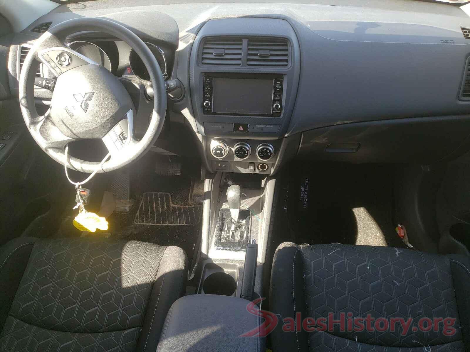 JA4AP3AU3LU010533 2020 MITSUBISHI OUTLANDER