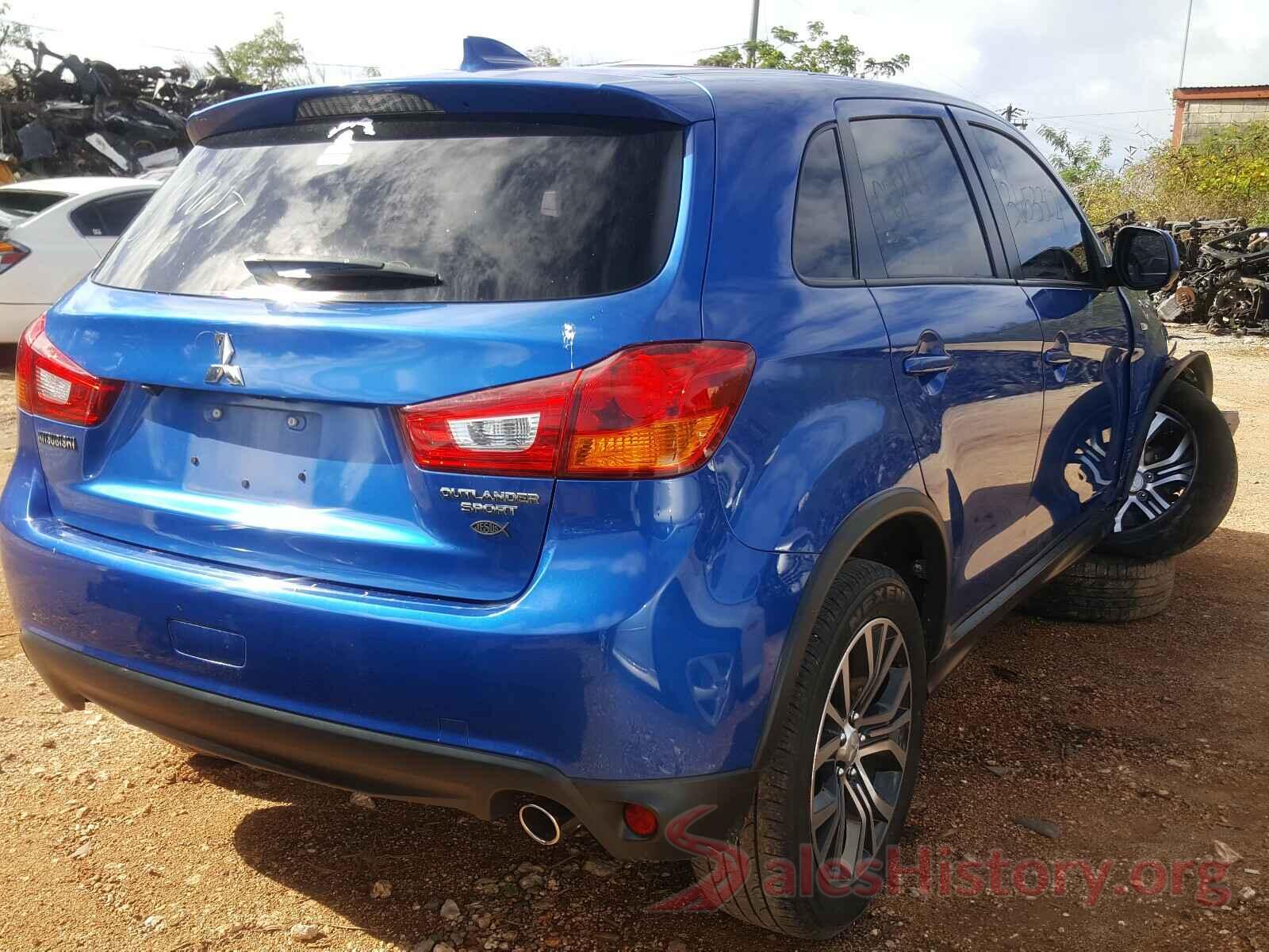 JA4AP4AU5HZ056185 2017 MITSUBISHI OUTLANDER