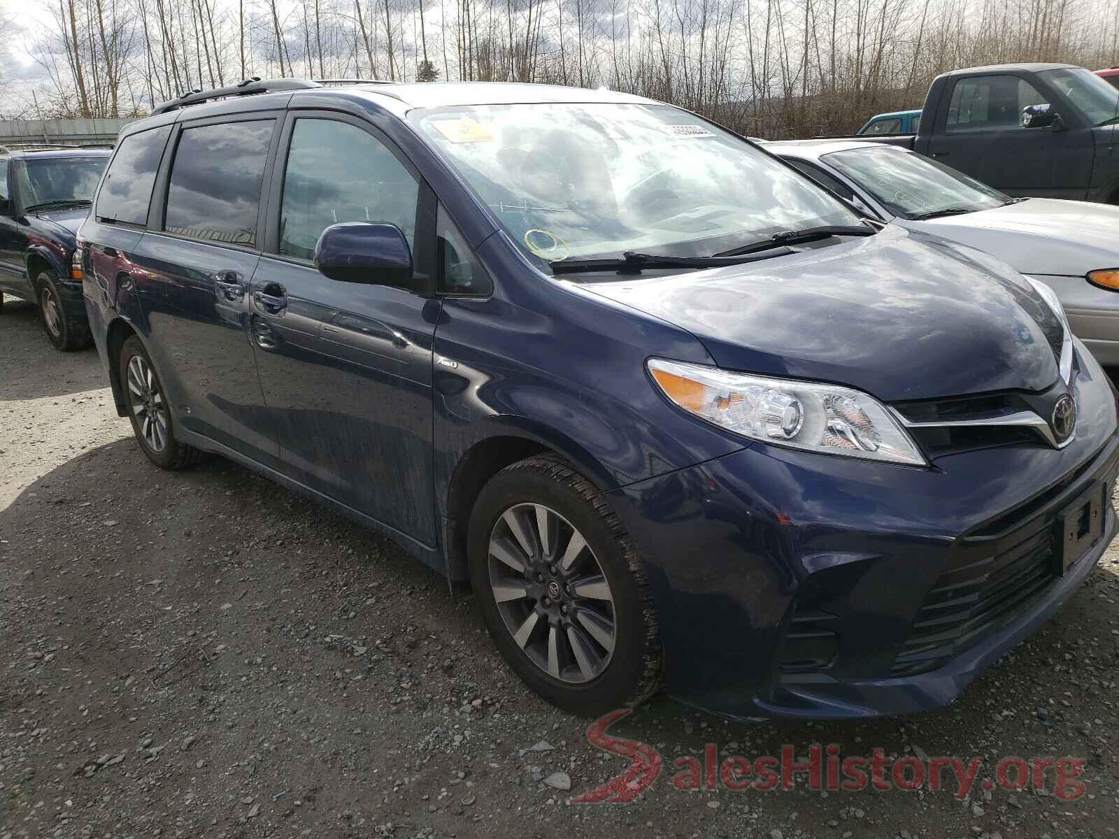 5TDJZ3DC5JS188559 2018 TOYOTA SIENNA