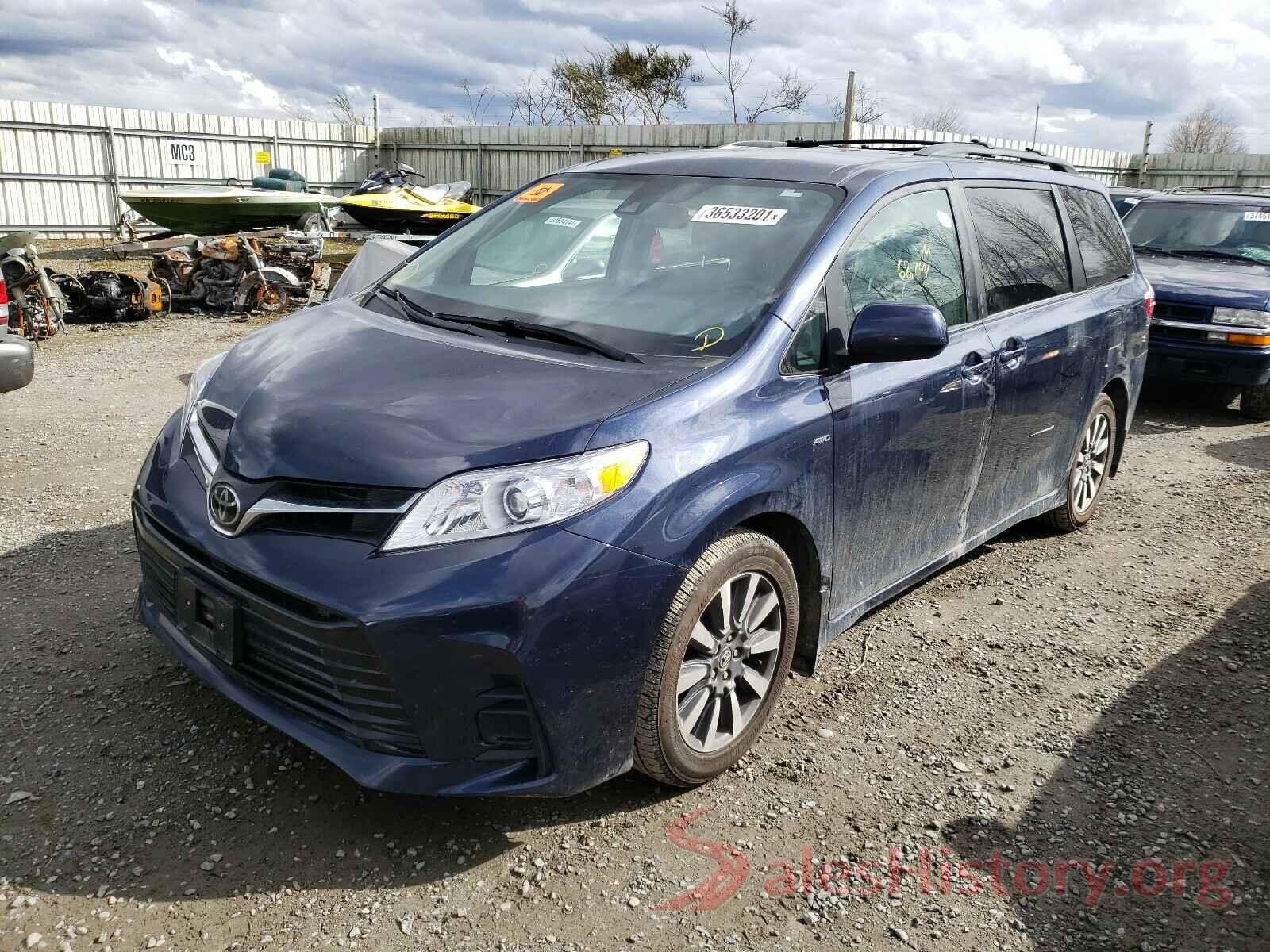 5TDJZ3DC5JS188559 2018 TOYOTA SIENNA