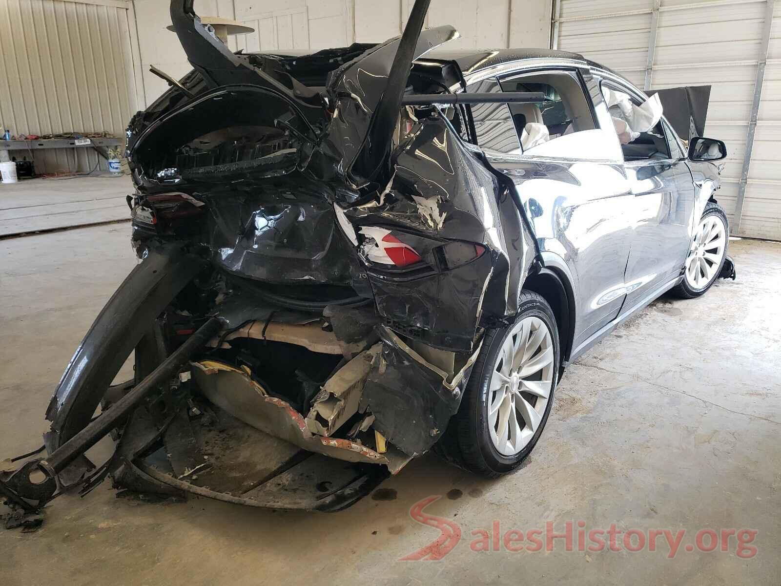 5YJXCDE2XJF088467 2018 TESLA MODEL X