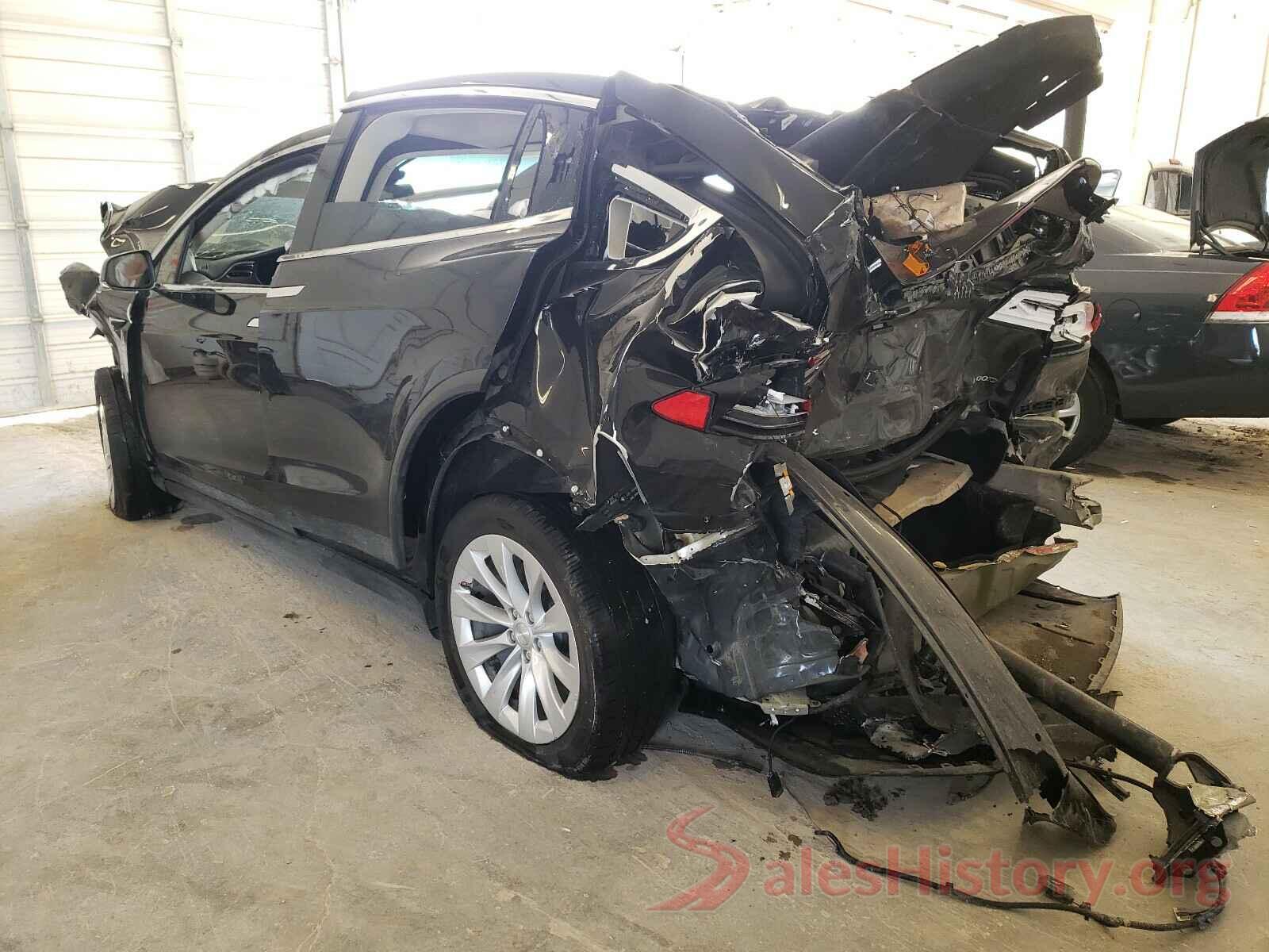 5YJXCDE2XJF088467 2018 TESLA MODEL X