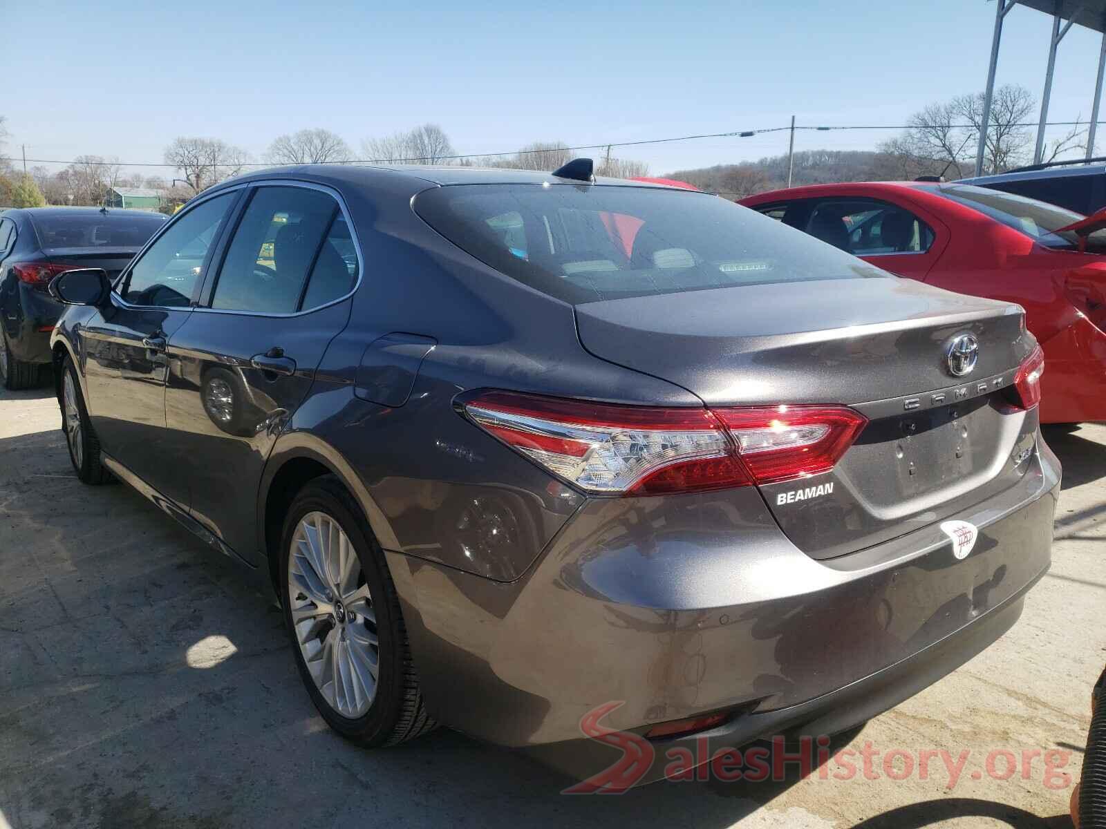 4T1B11HK4JU055266 2018 TOYOTA CAMRY