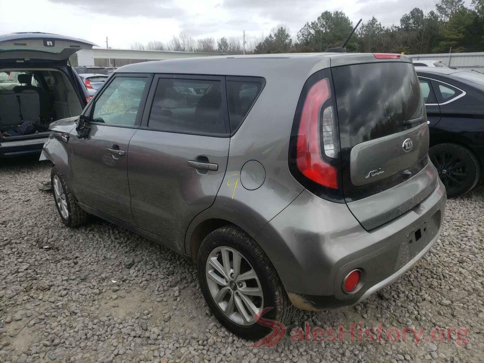 KNDJP3A55J7505696 2018 KIA SOUL