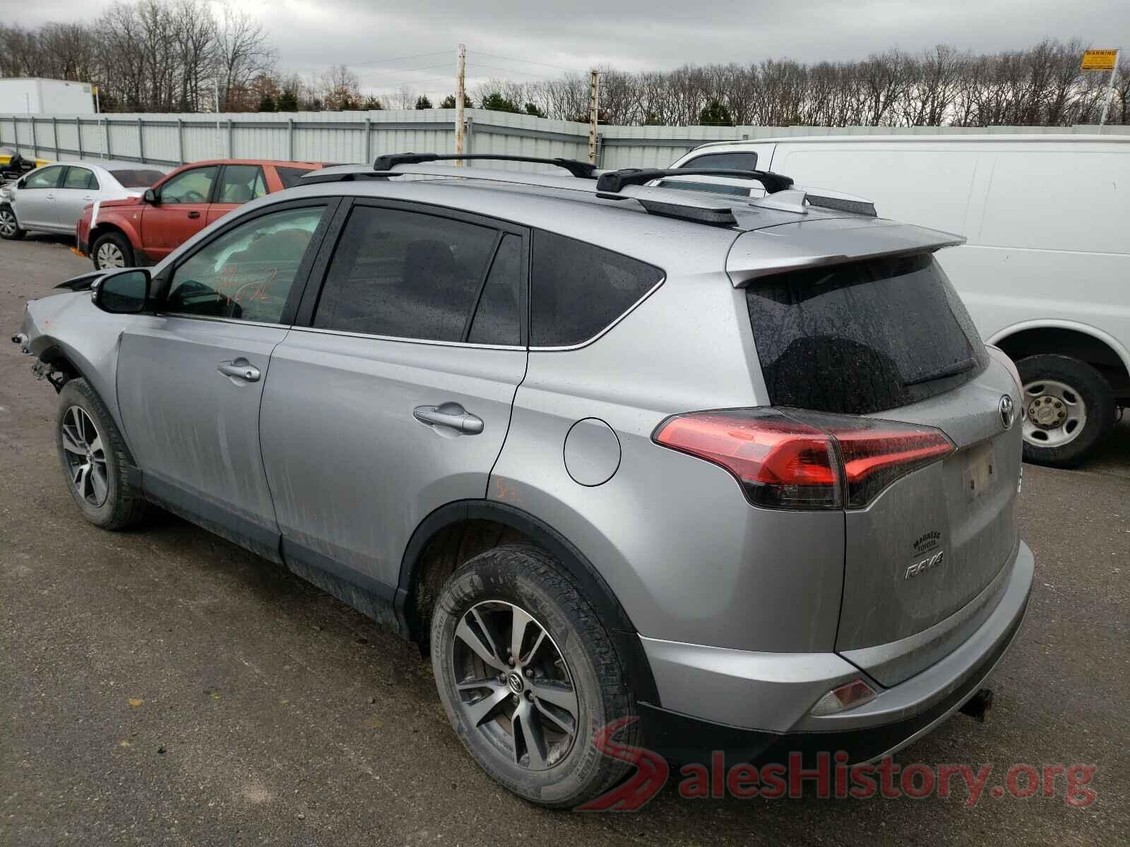 2T3RFREV9JW723812 2018 TOYOTA RAV4