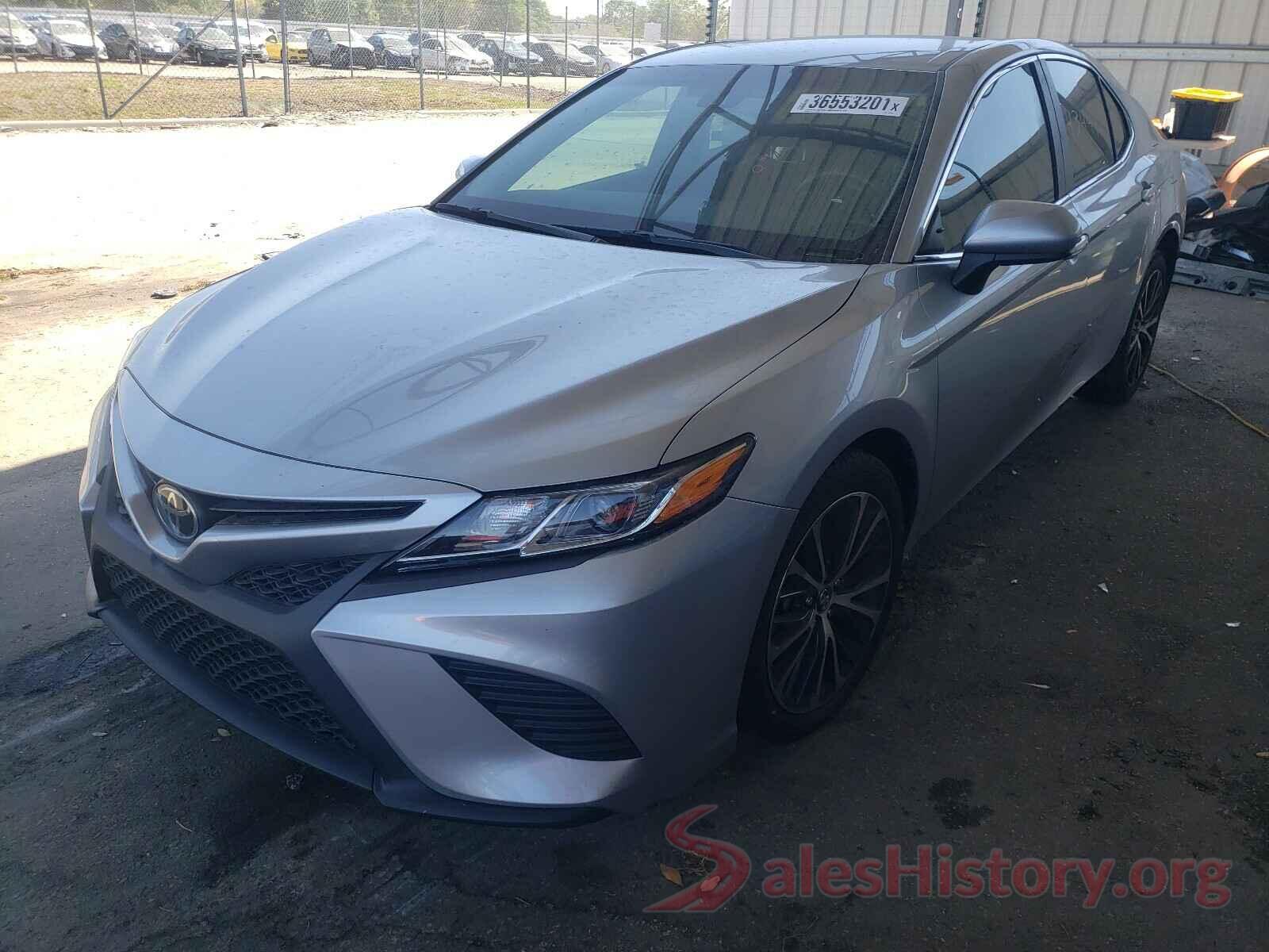 4T1B11HK6JU074756 2018 TOYOTA CAMRY