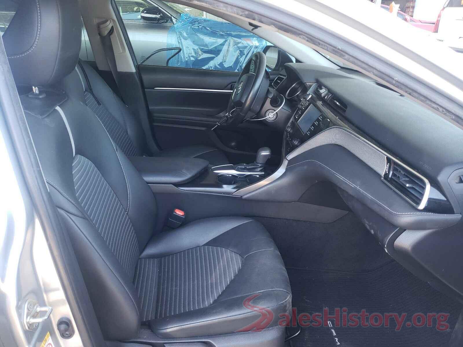 4T1B11HK6JU074756 2018 TOYOTA CAMRY