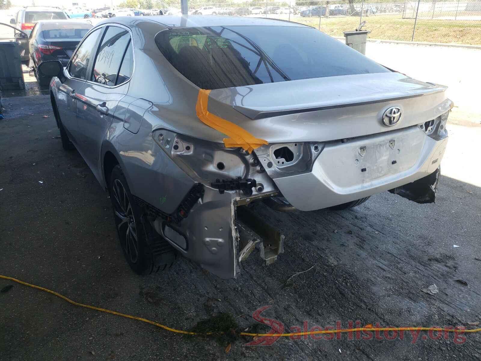 4T1B11HK6JU074756 2018 TOYOTA CAMRY