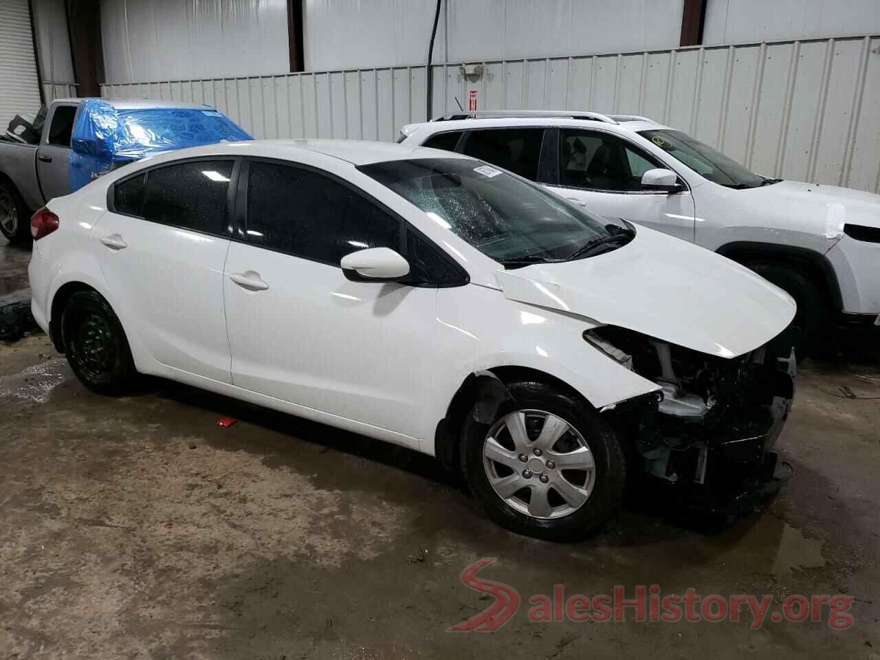 3KPFK4A78HE090976 2017 KIA FORTE