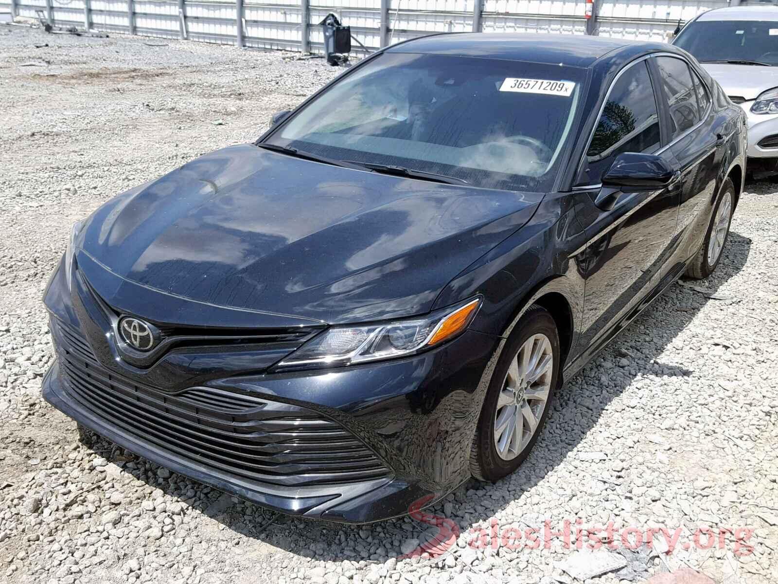 4T1B11HK9JU109158 2018 TOYOTA CAMRY