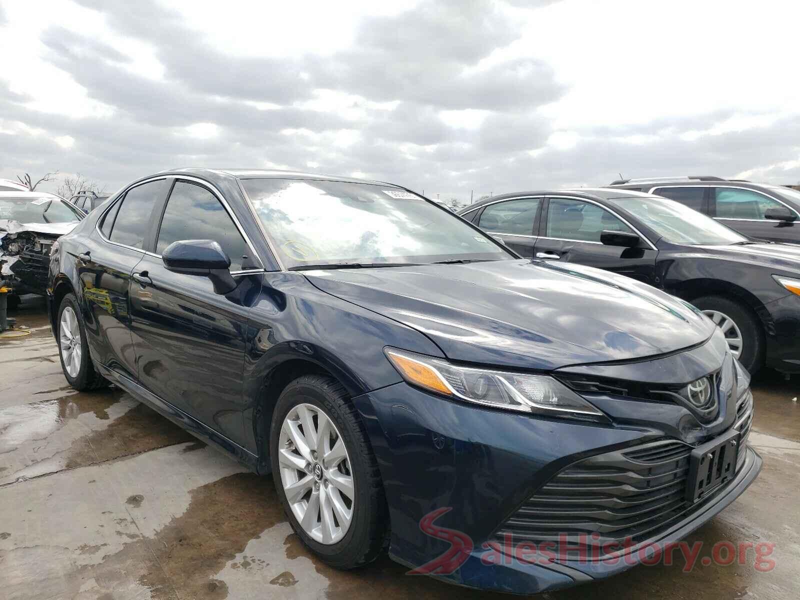 4T1B11HK7JU592648 2018 TOYOTA CAMRY