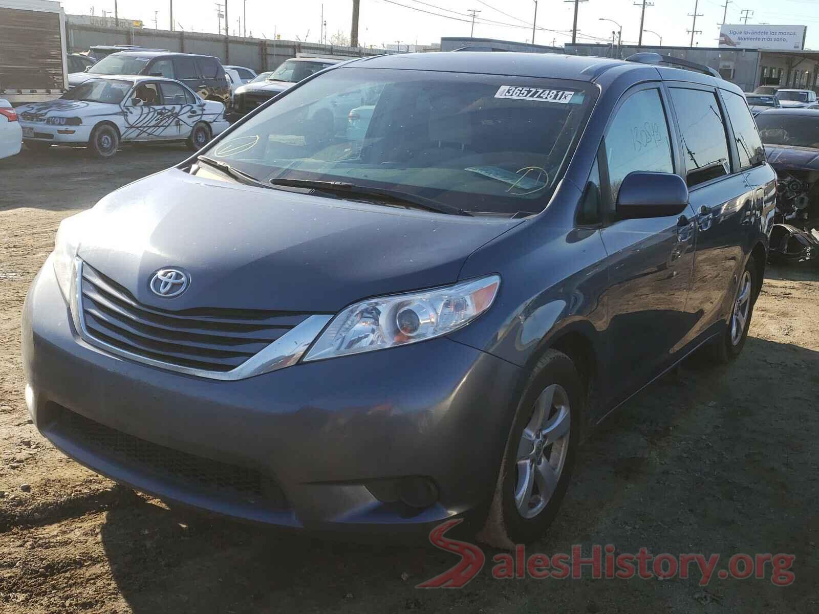 5TDKZ3DC2HS853545 2017 TOYOTA SIENNA