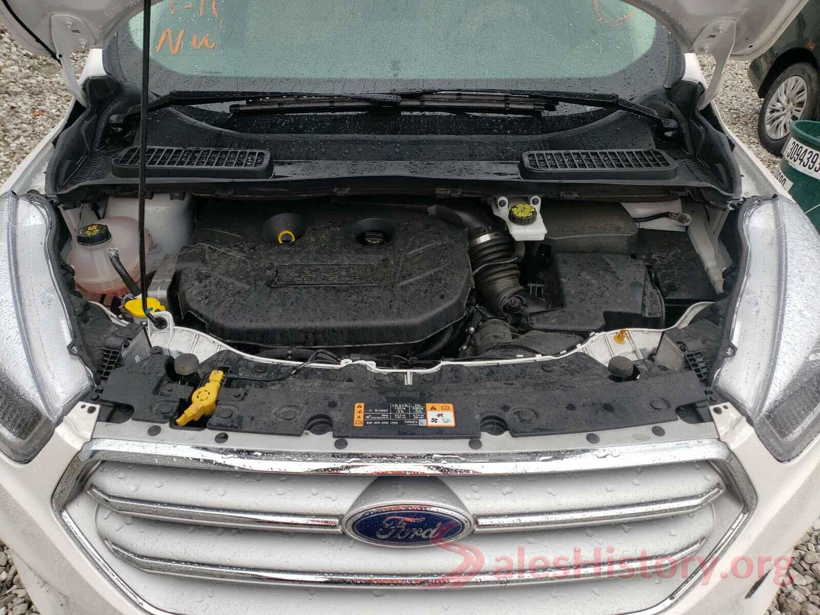 1FMCU9J97JUD20960 2018 FORD ESCAPE