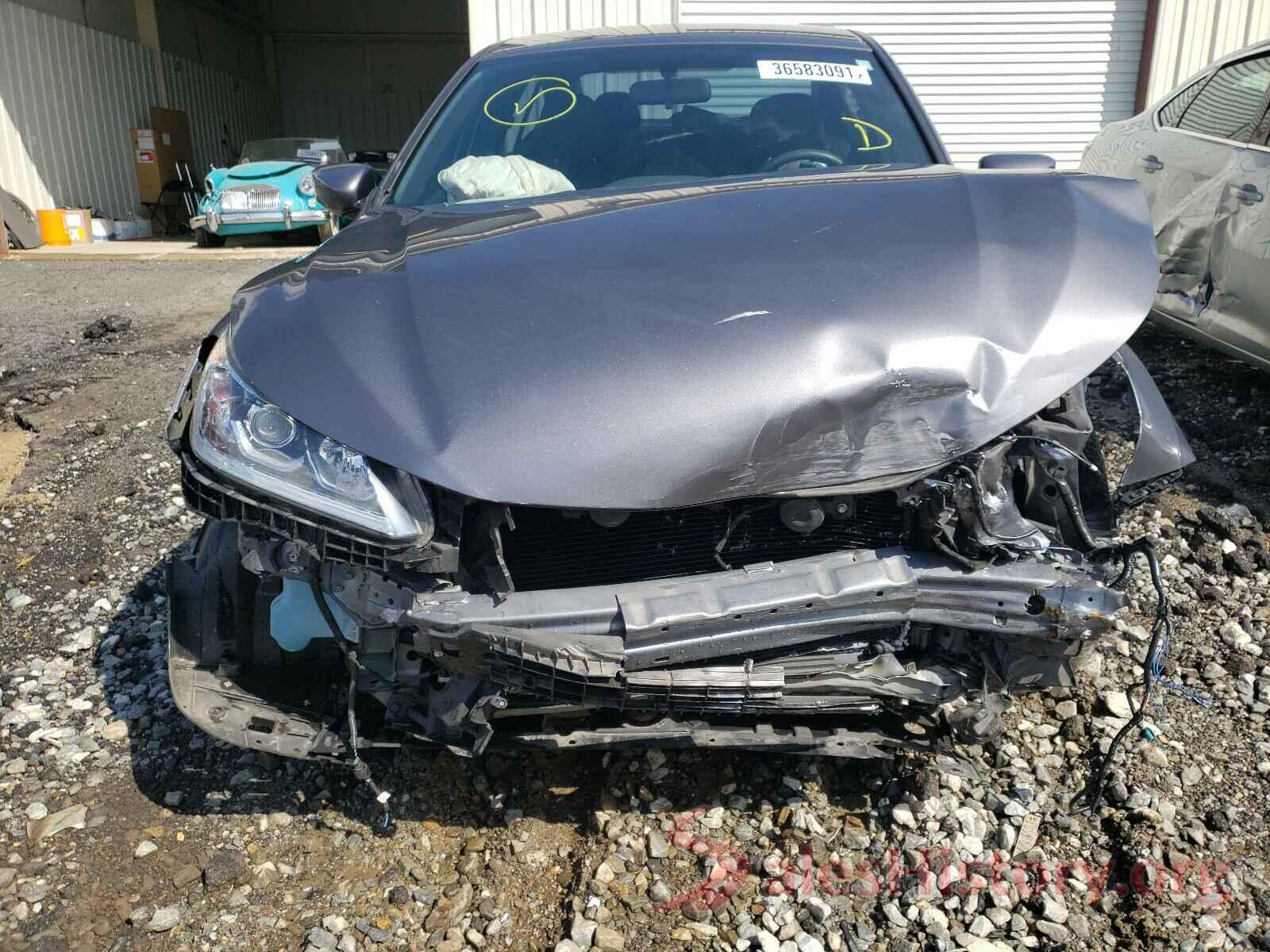 1HGCR2F51HA289429 2017 HONDA ACCORD