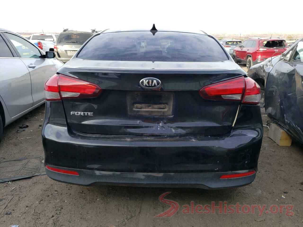 3KPFK4A74JE189493 2018 KIA FORTE