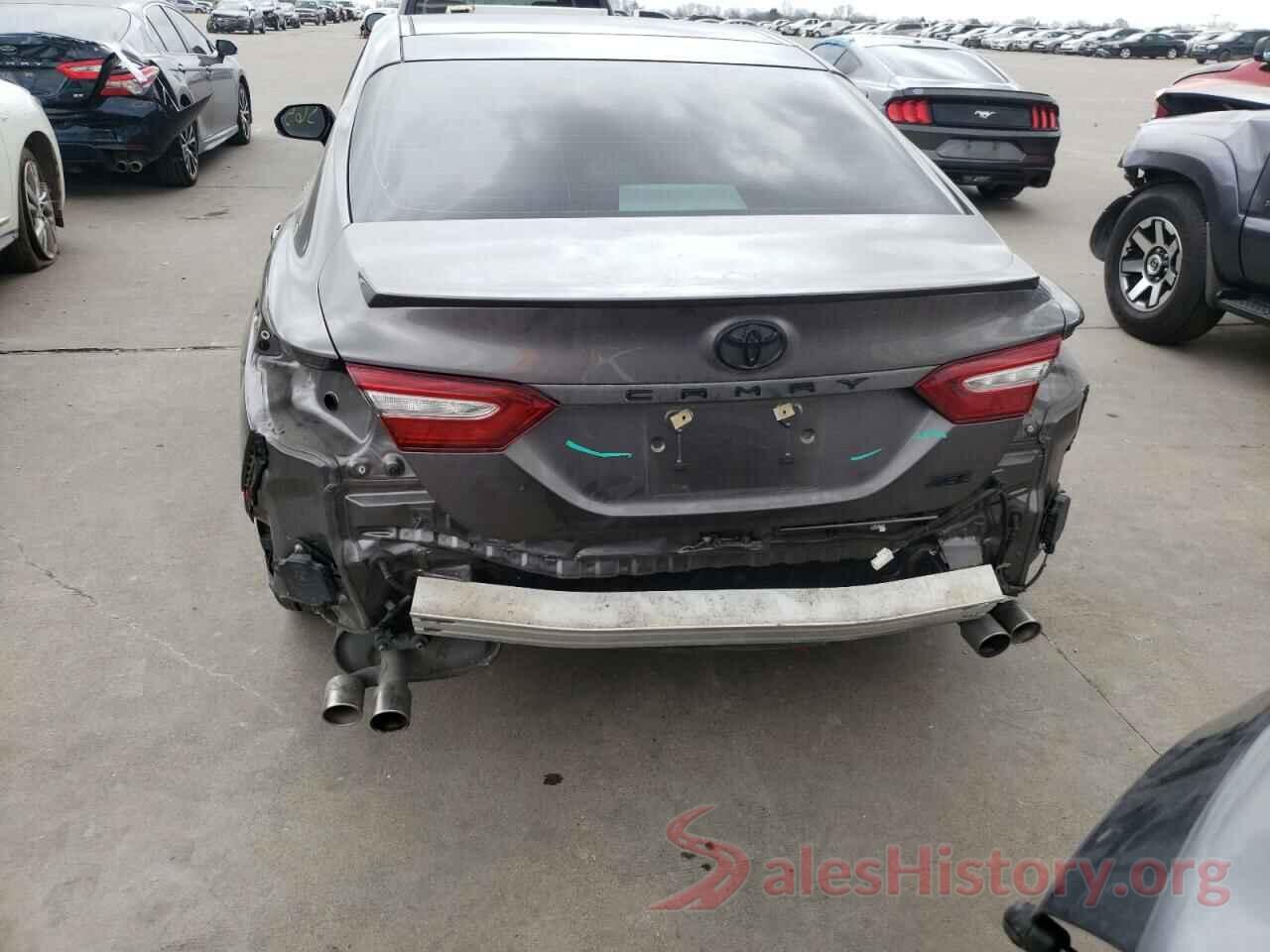 4T1B61HK5JU103066 2018 TOYOTA CAMRY