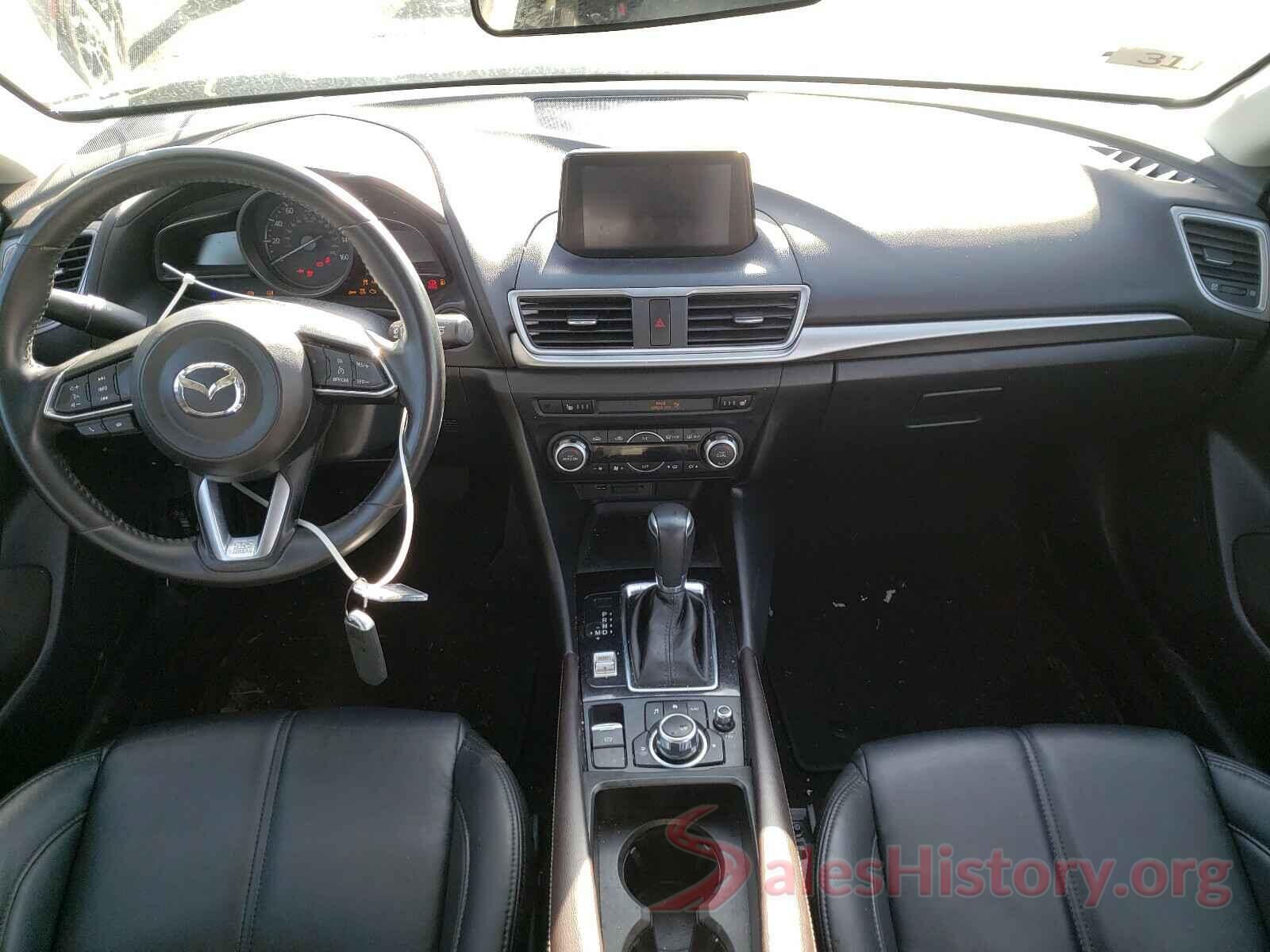 3MZBN1L38JM182600 2018 MAZDA 3