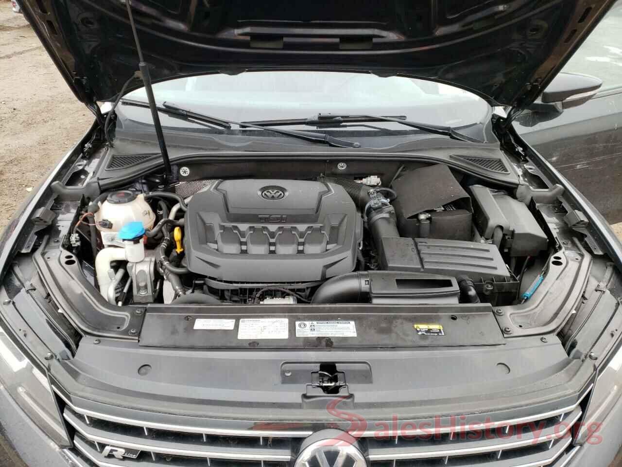 1VWAA7A38JC012073 2018 VOLKSWAGEN PASSAT