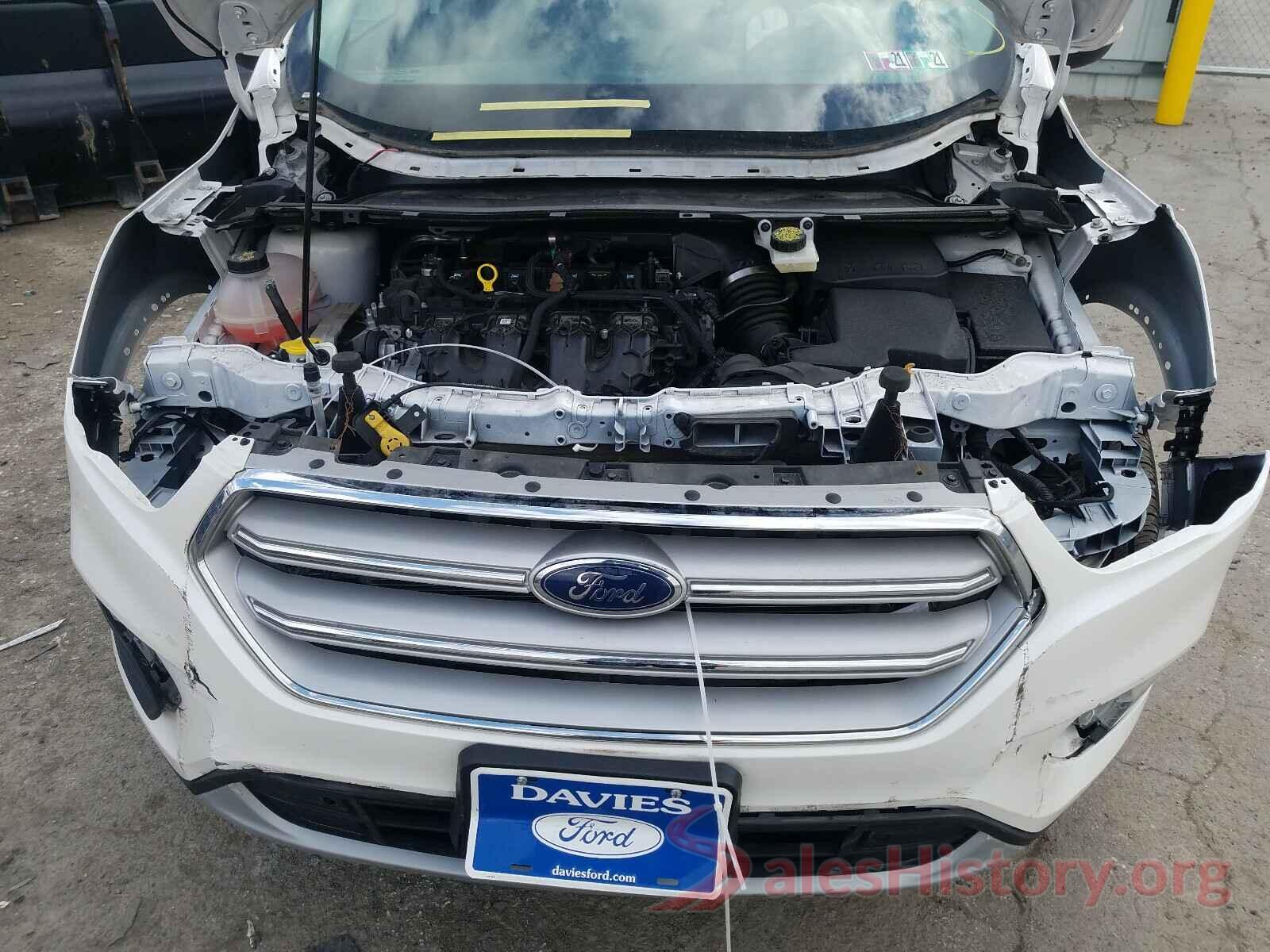 1FMCU9J97KUB83083 2019 FORD ESCAPE