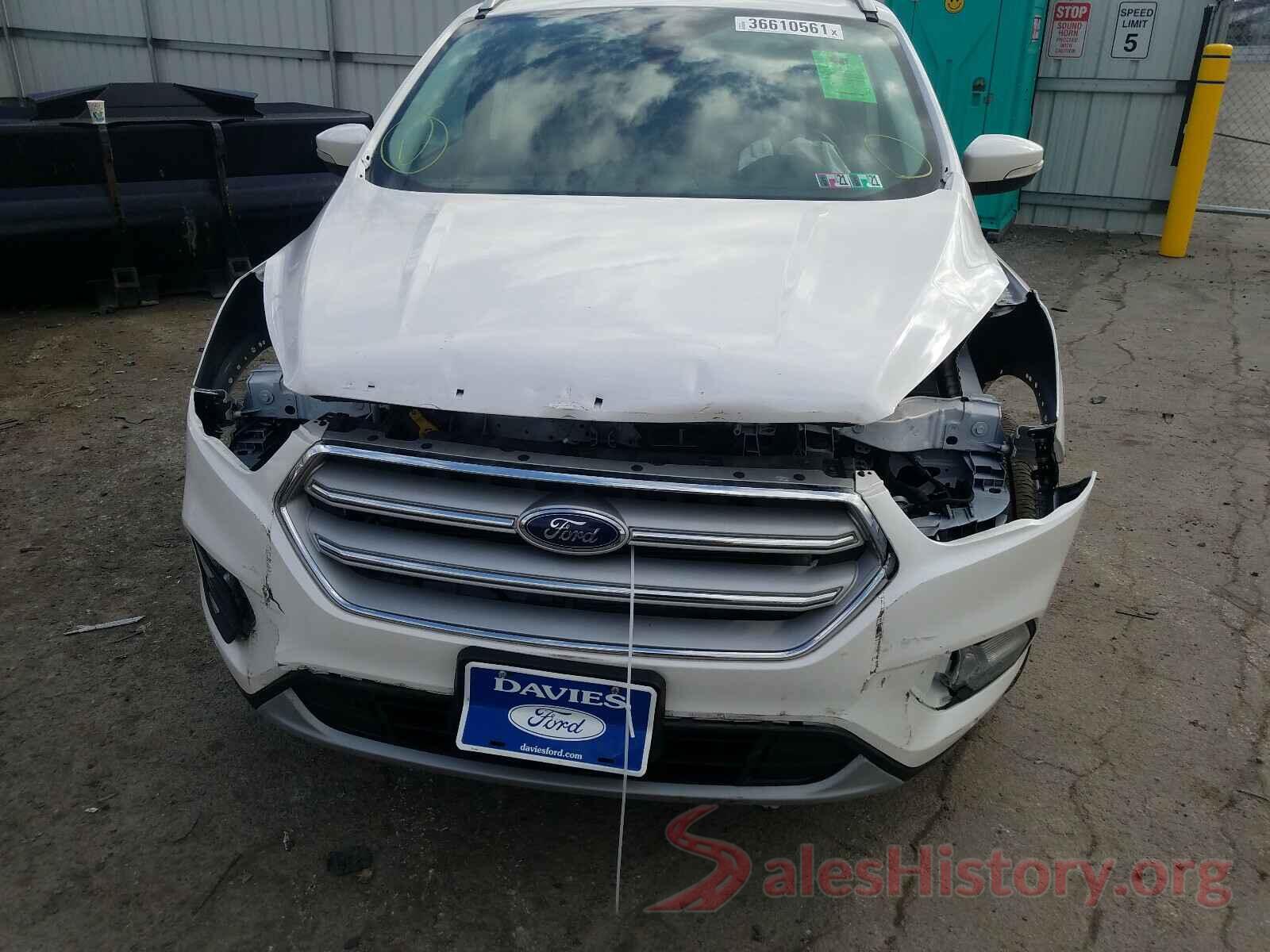 1FMCU9J97KUB83083 2019 FORD ESCAPE