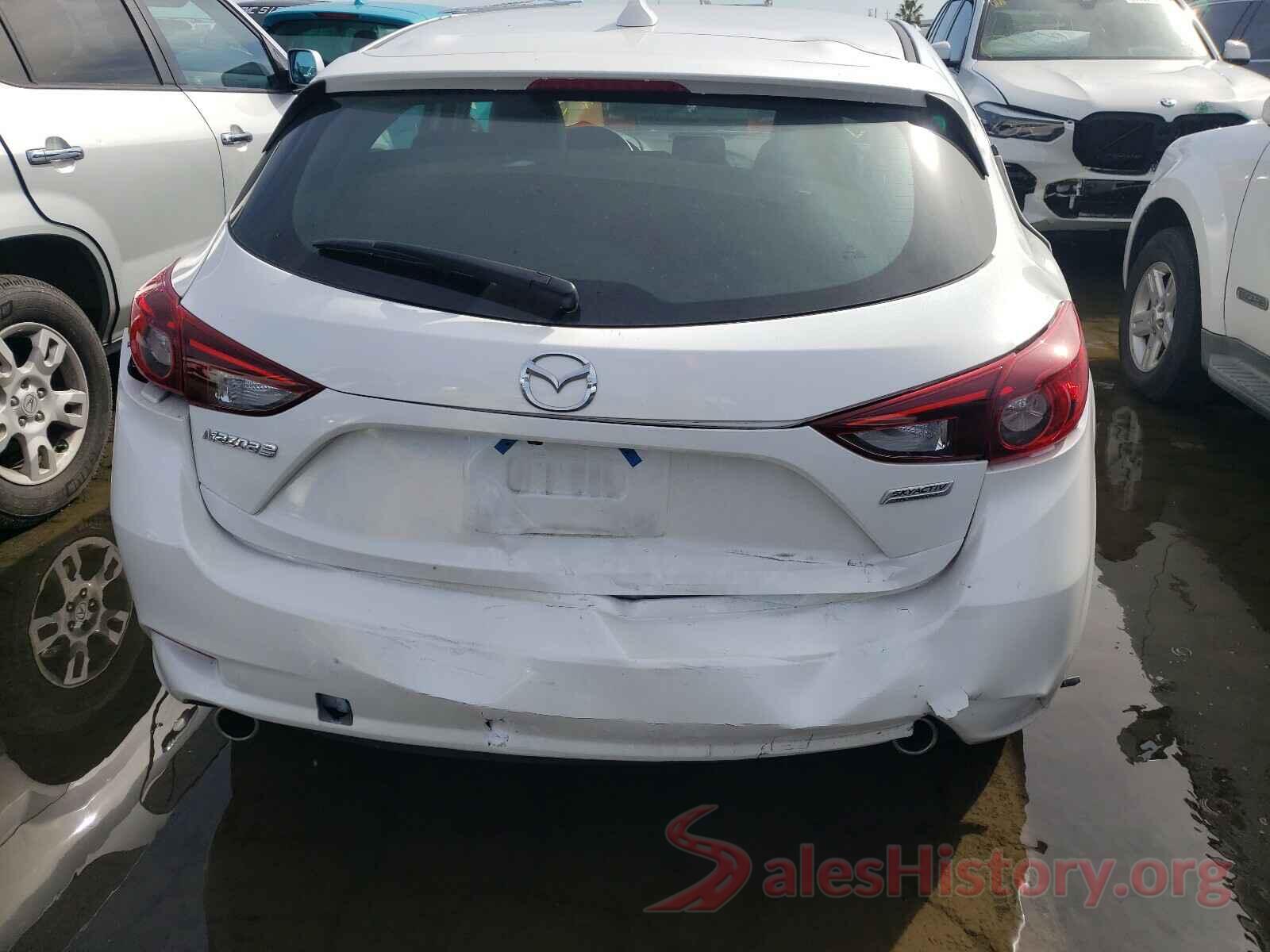 3MZBN1L36JM170204 2018 MAZDA 3