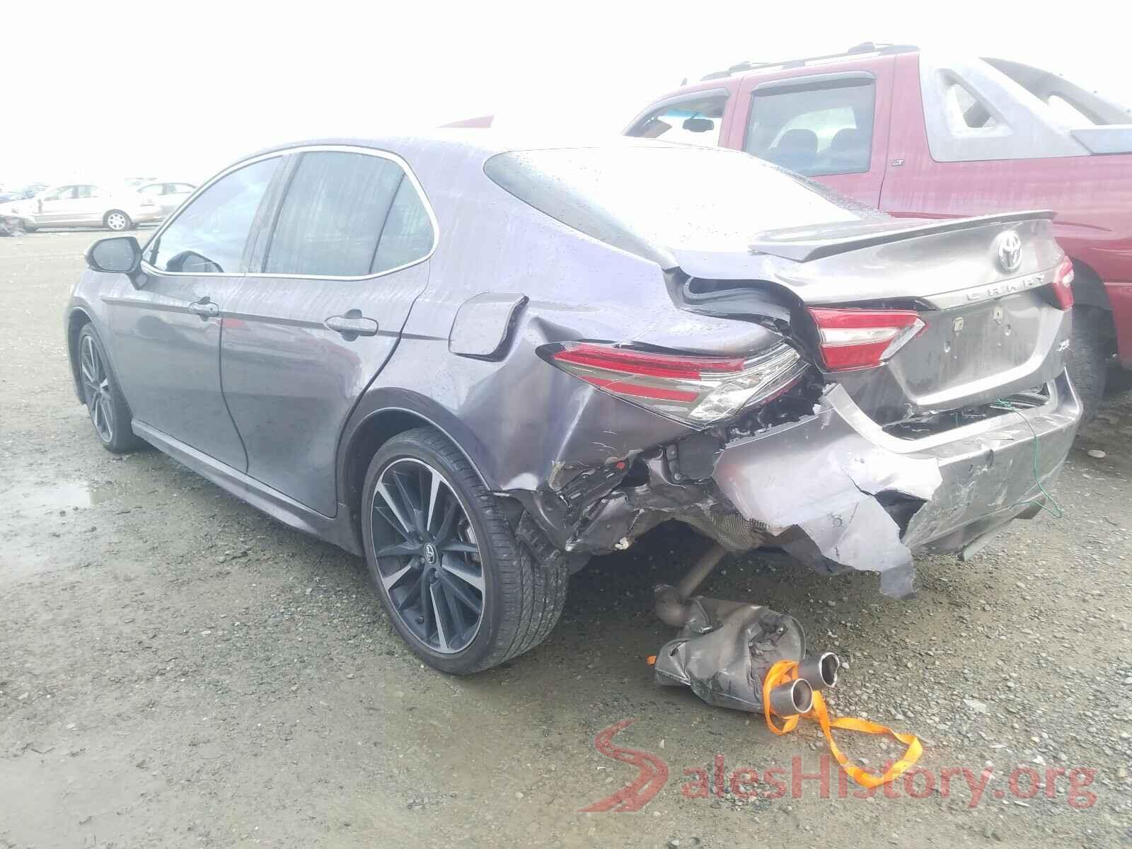 4T1B61HK0JU128327 2018 TOYOTA CAMRY