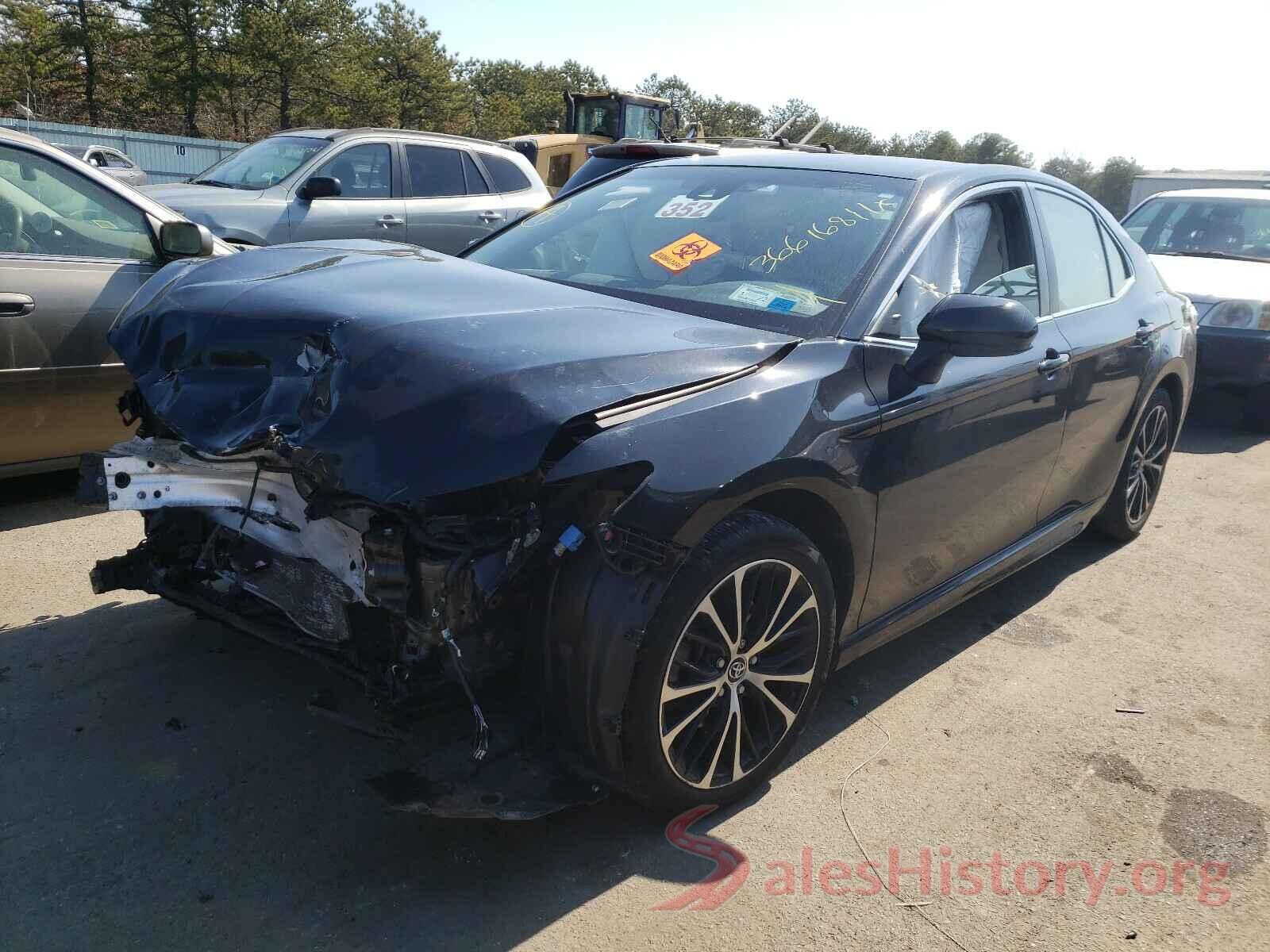 JTNB11HK1J3046112 2018 TOYOTA CAMRY