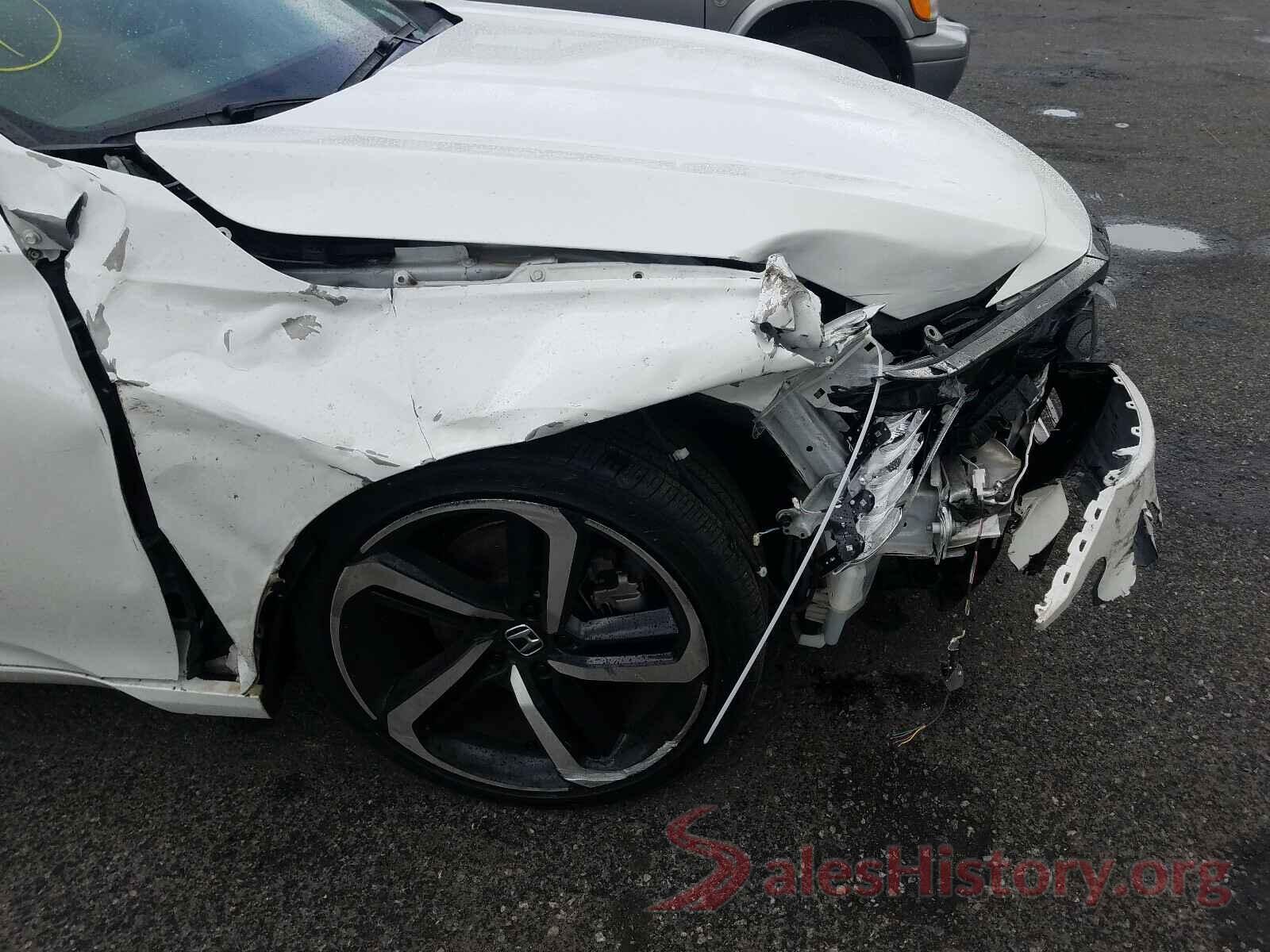 1HGCV1F3XJA149759 2018 HONDA ACCORD