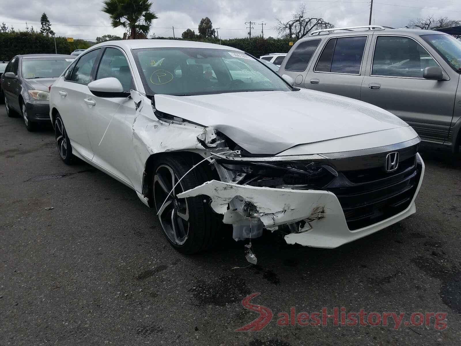 1HGCV1F3XJA149759 2018 HONDA ACCORD