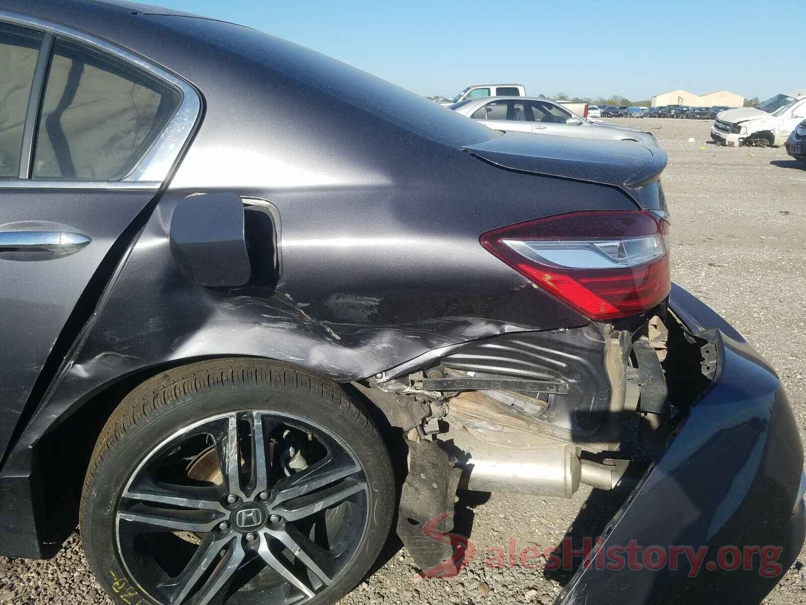 1HGCR2F5XHA016795 2017 HONDA ACCORD