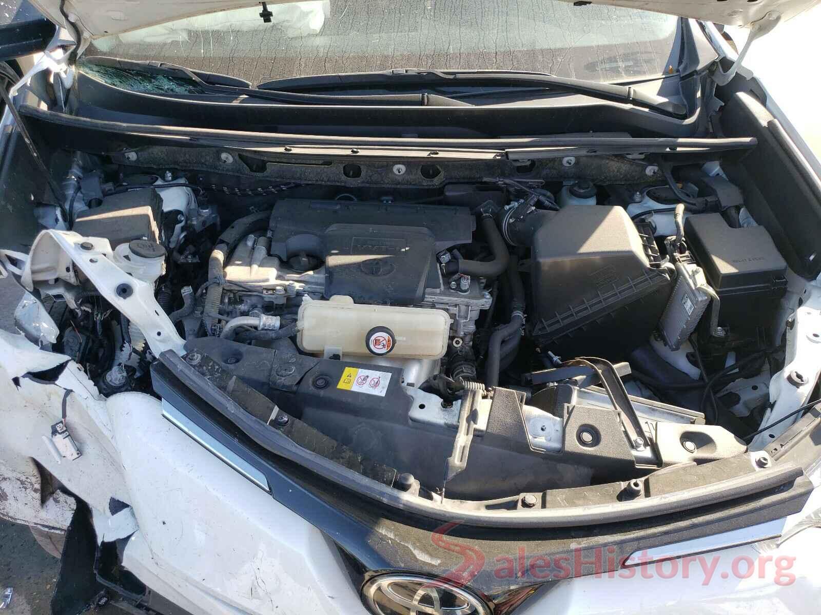 JTMZFREV7JJ160466 2018 TOYOTA RAV4