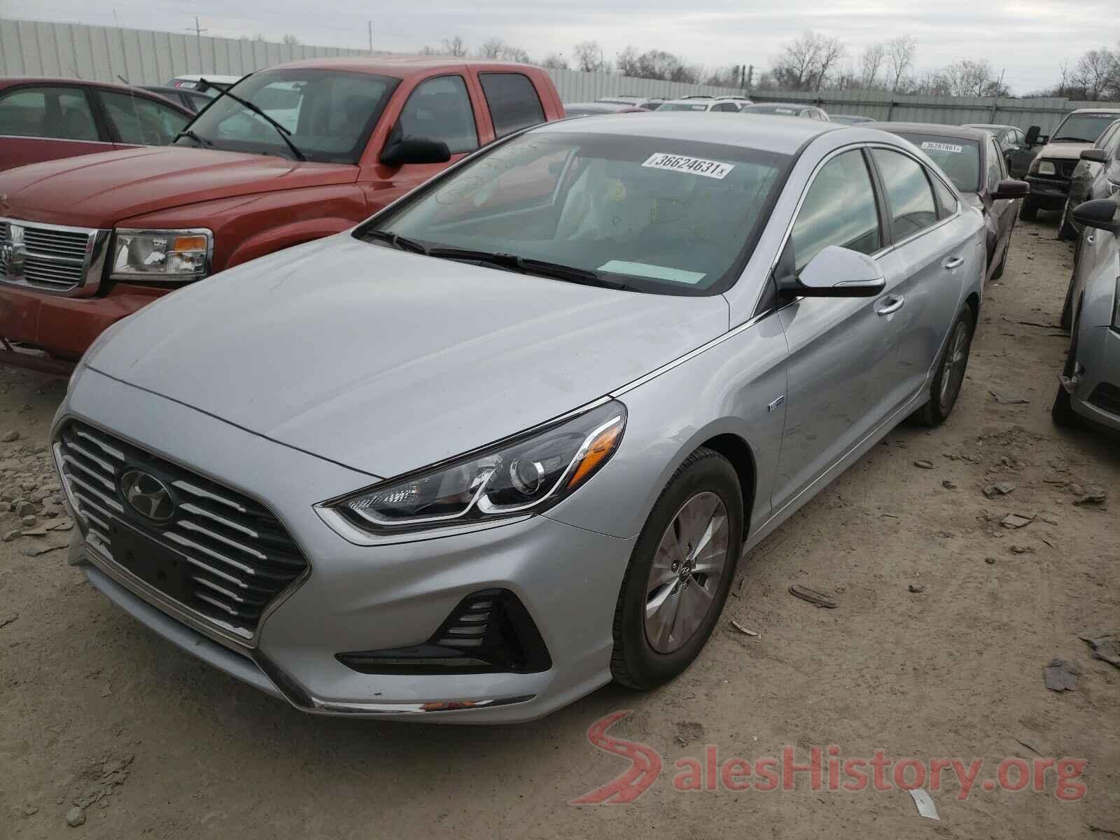 KMHE24L32KA091696 2019 HYUNDAI SONATA