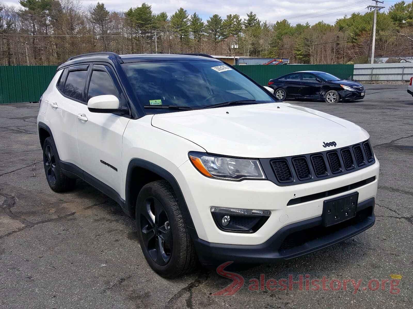 3C4NJDBBXKT713129 2019 JEEP COMPASS