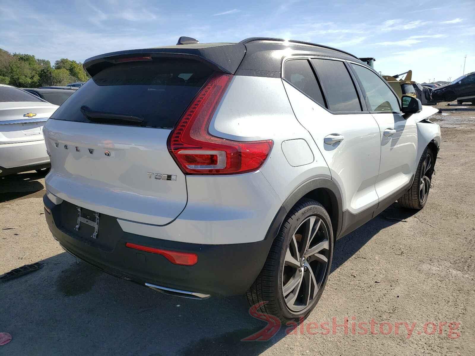 YV4162UM4L2347185 2020 VOLVO XC40