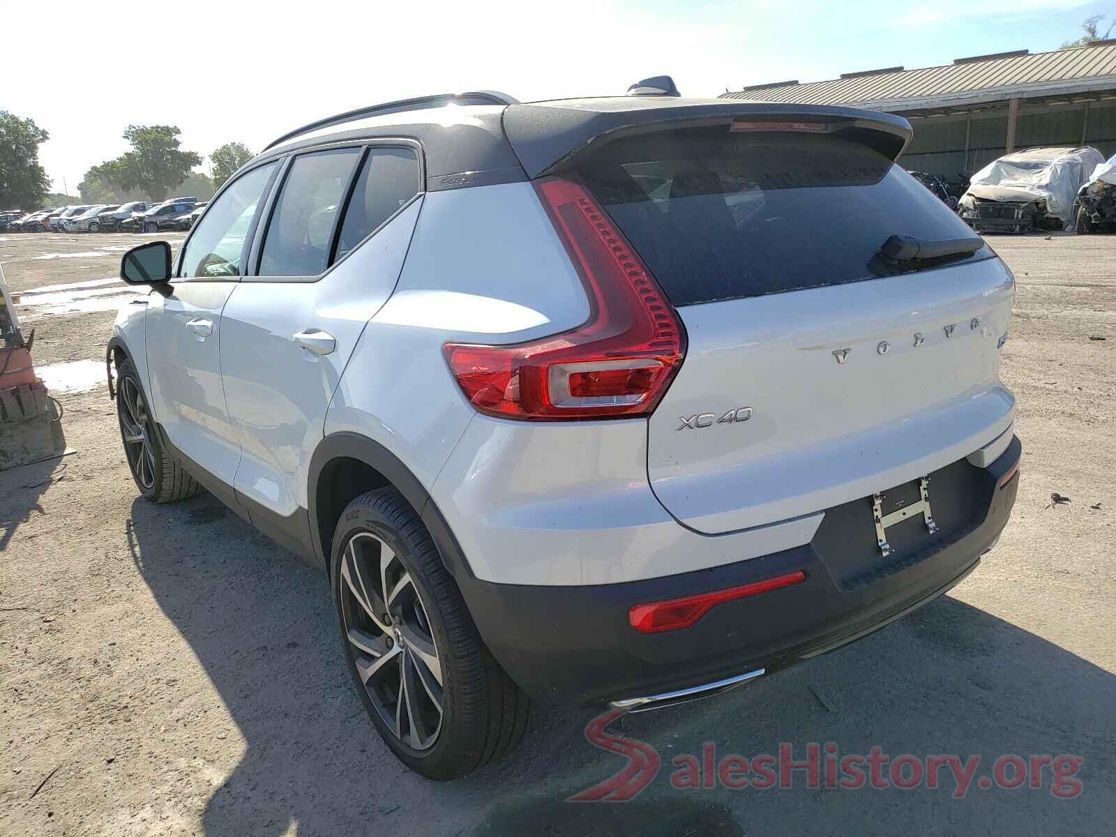 YV4162UM4L2347185 2020 VOLVO XC40