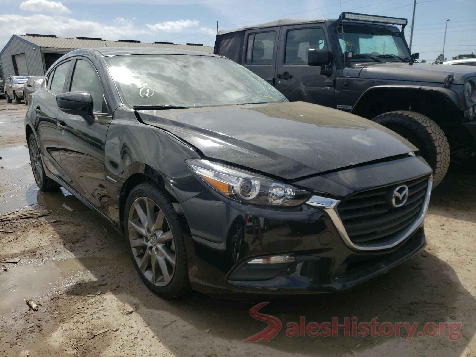 3MZBN1L33JM192676 2018 MAZDA 3