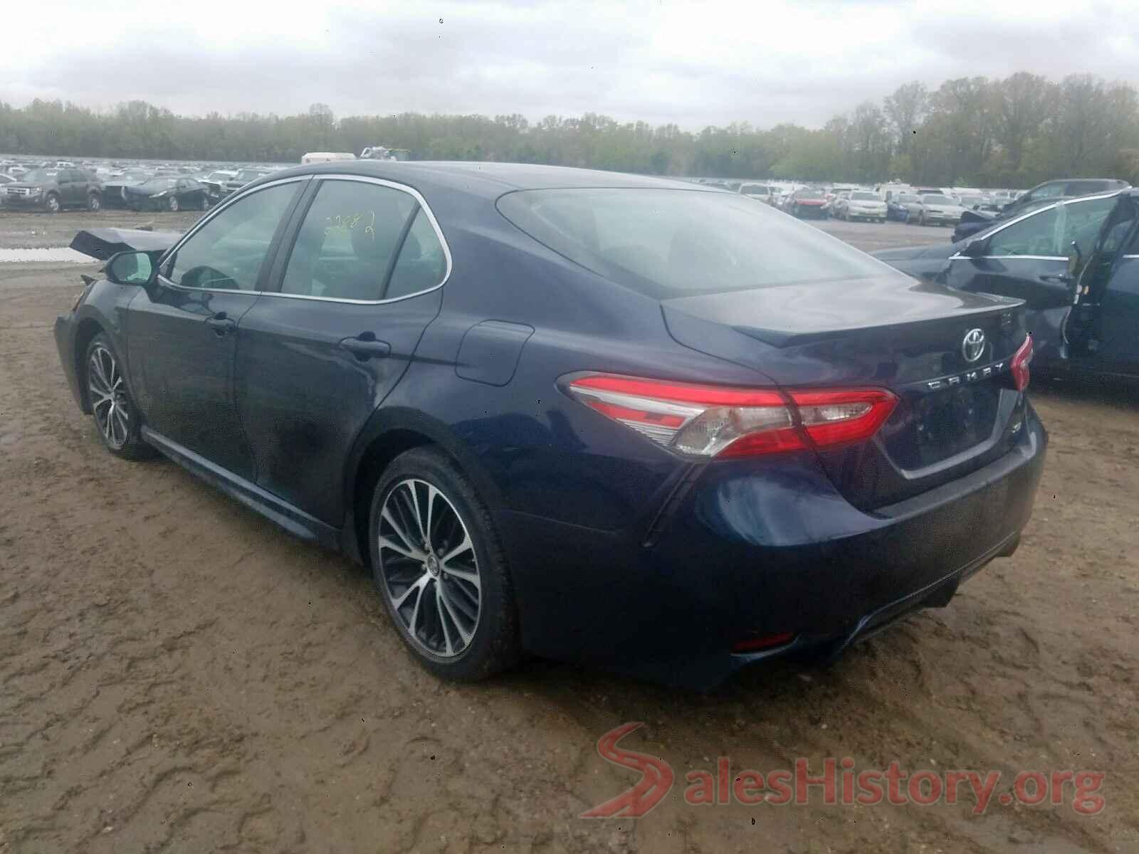 4T1B11HK4JU573832 2018 TOYOTA CAMRY