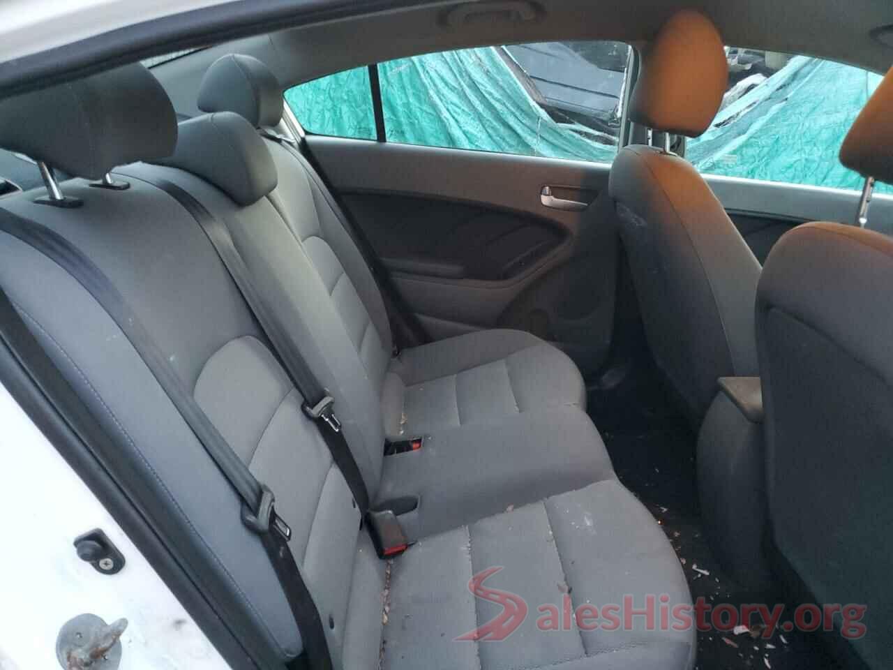 3KPFK4A77JE177452 2018 KIA FORTE