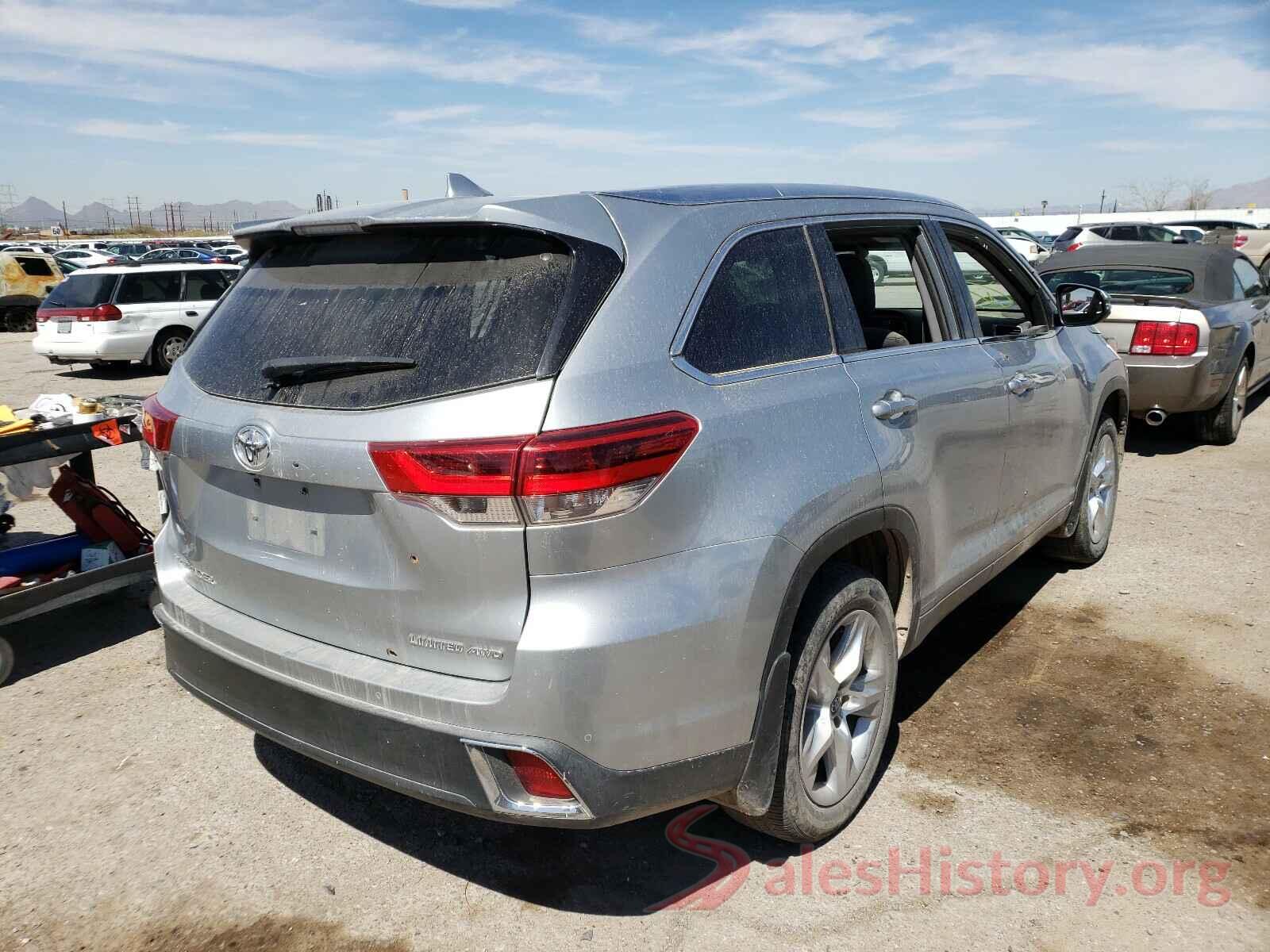 5TDDZRFH8JS820558 2018 TOYOTA HIGHLANDER