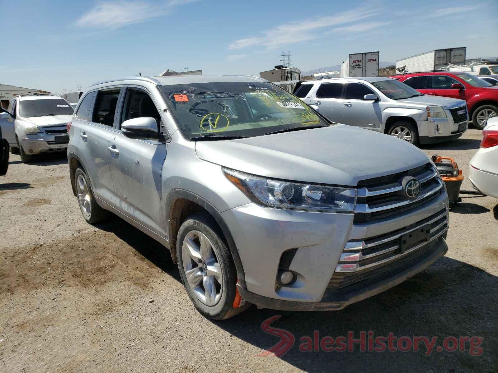 5TDDZRFH8JS820558 2018 TOYOTA HIGHLANDER