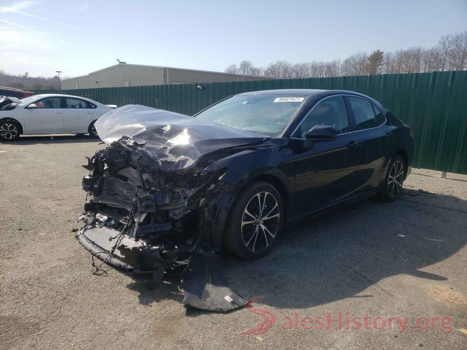 4T1B11HK5KU724470 2019 TOYOTA CAMRY