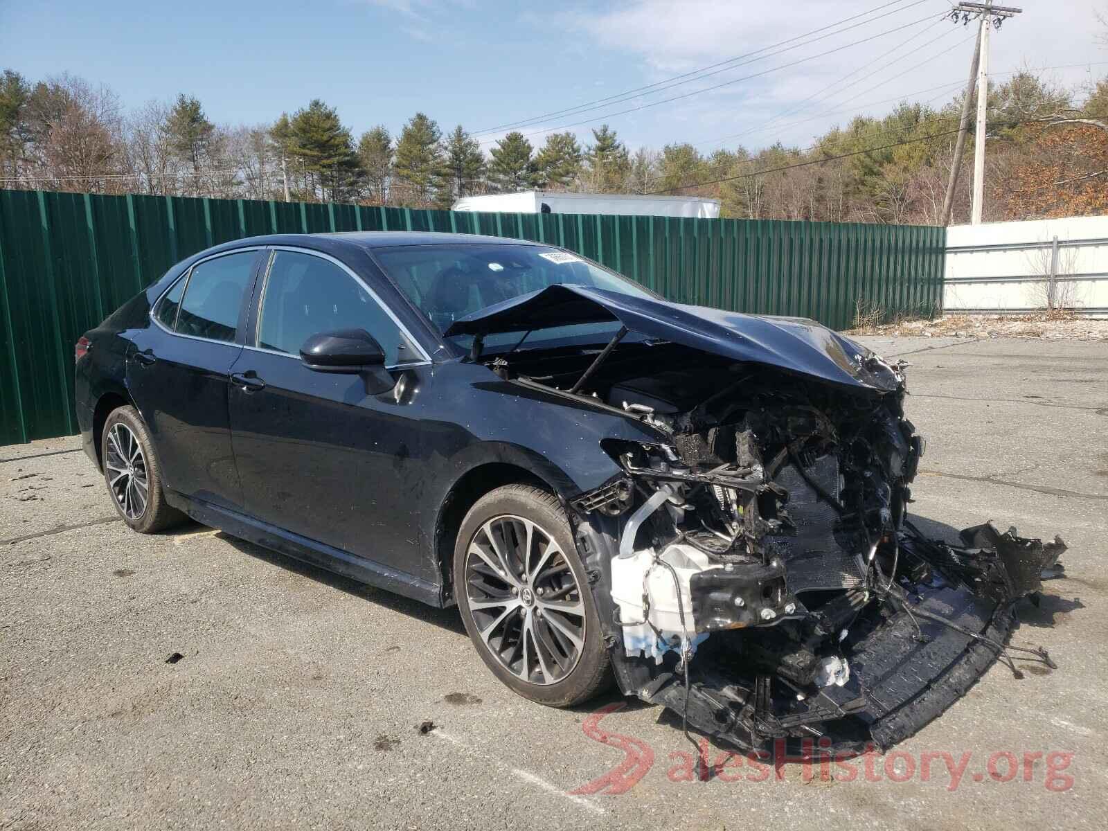 4T1B11HK5KU724470 2019 TOYOTA CAMRY