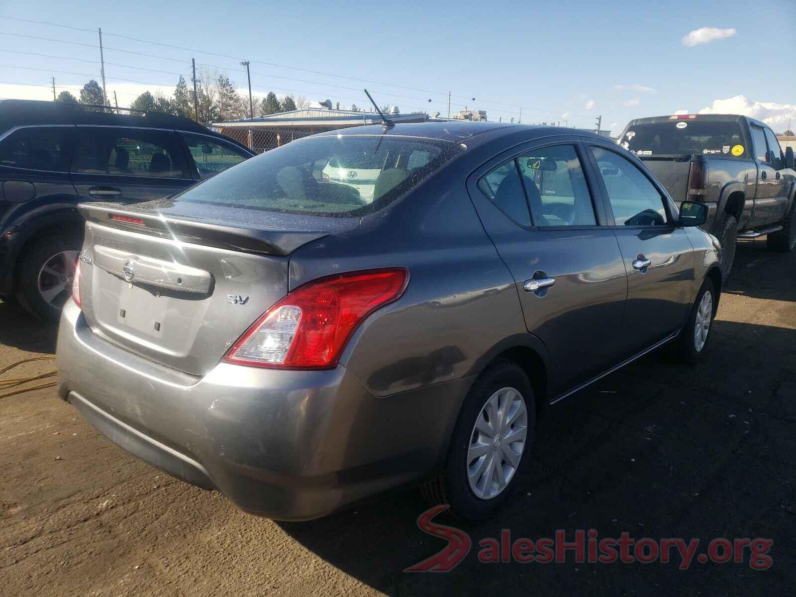 3N1CN7AP7JL877482 2018 NISSAN VERSA