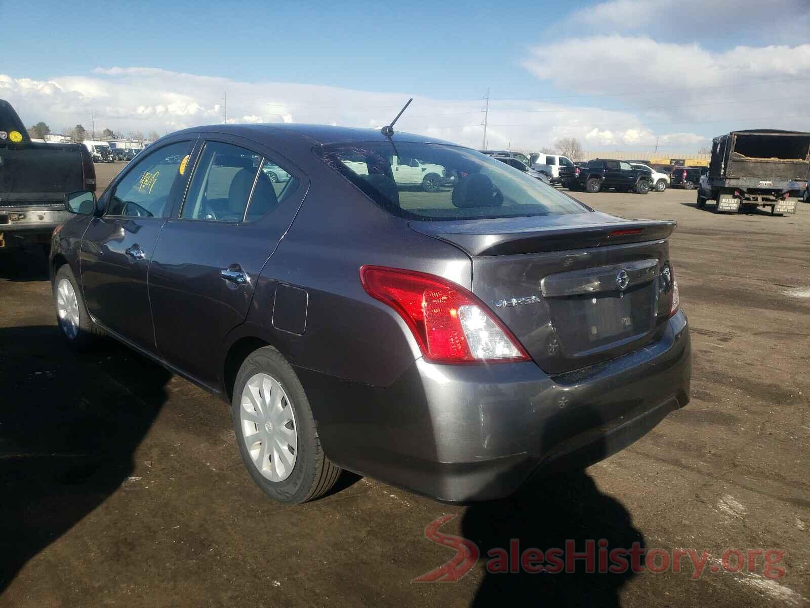 3N1CN7AP7JL877482 2018 NISSAN VERSA