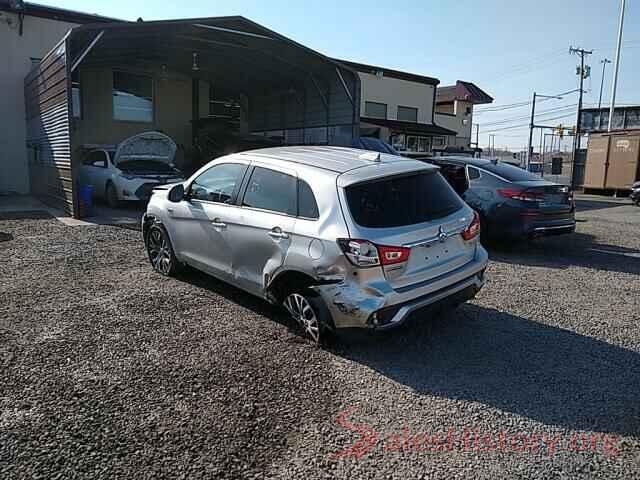 JA4AP3AUXJU021932 2018 MITSUBISHI OUTLANDER