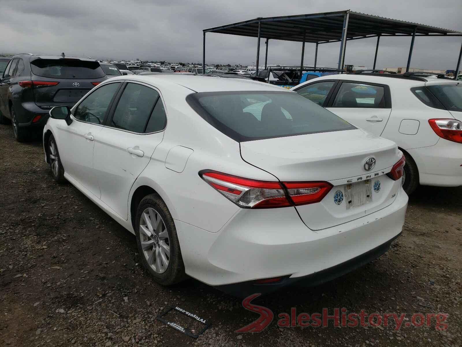 4T1B11HK6JU640091 2018 TOYOTA CAMRY